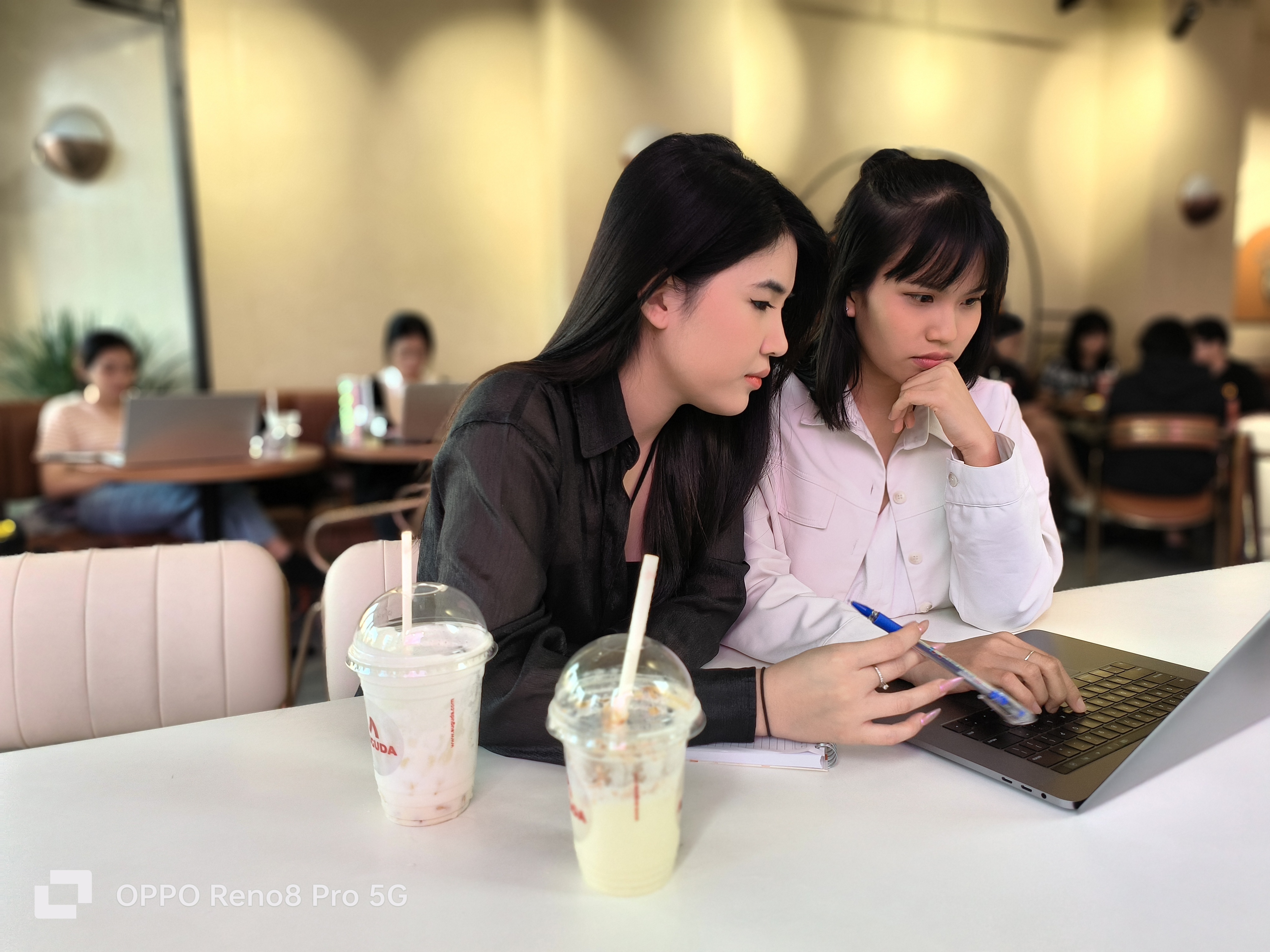 Oppo  ảnh 13 Oppo anh 13