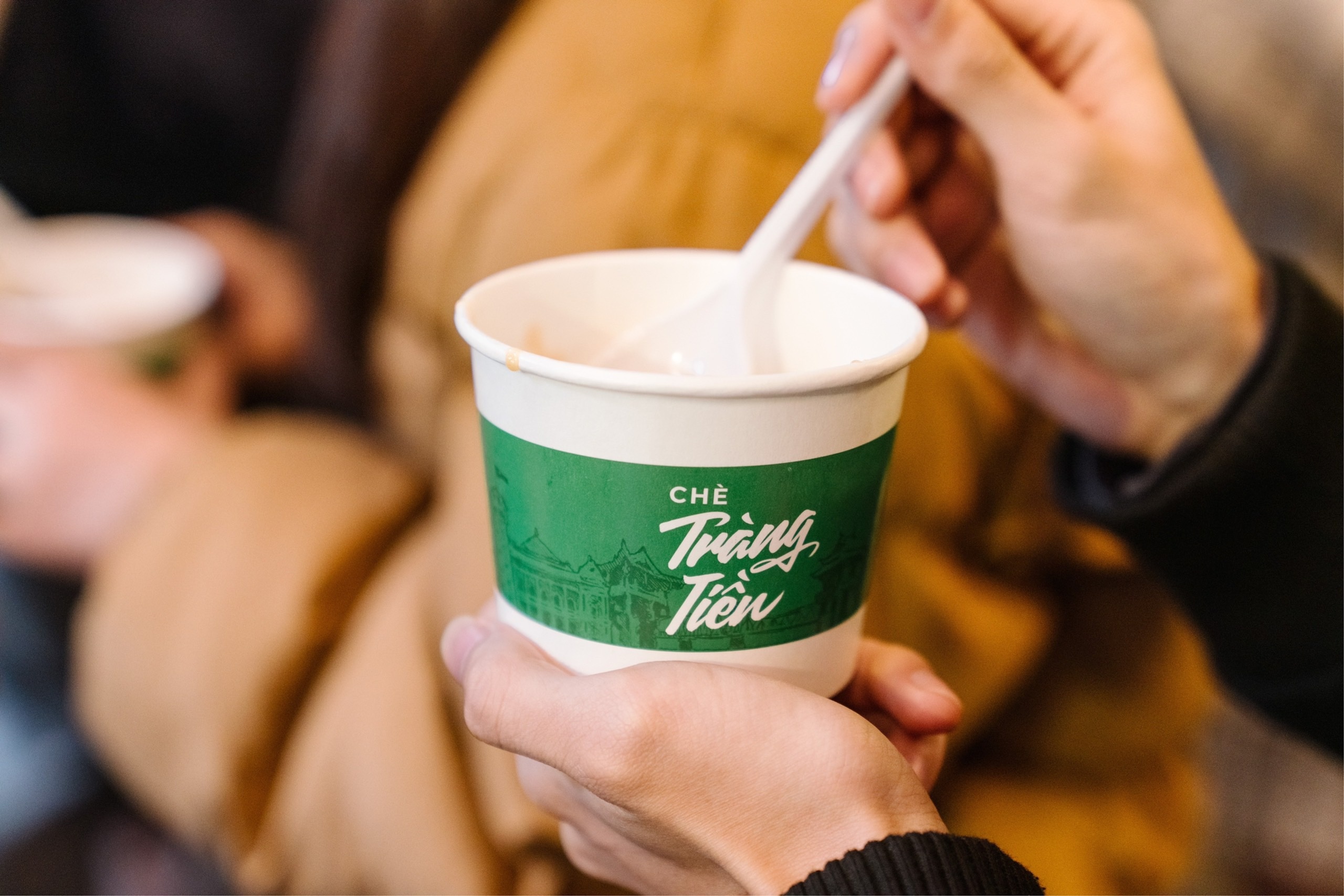 Kem Trang Tien ra mat che huong vi Ha Noi xua hinh anh