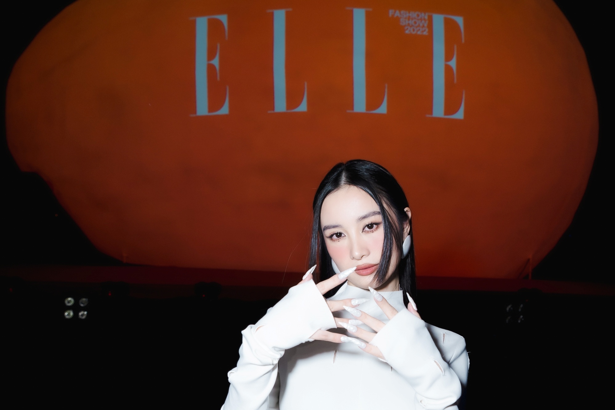 Dem dien hoanh trang danh dau su tro lai cua Elle Fashion Show hinh anh