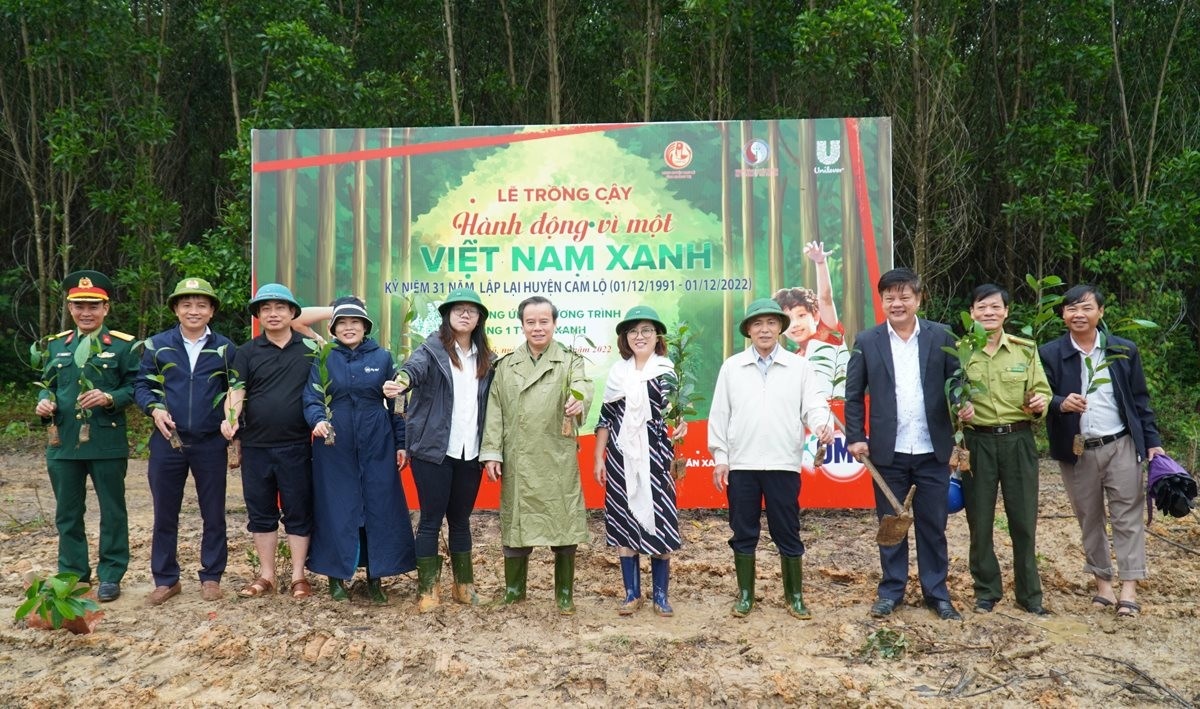 trao tặng cây Quảng Trị ảnh 3 trao tang cay Quang Tri anh 3