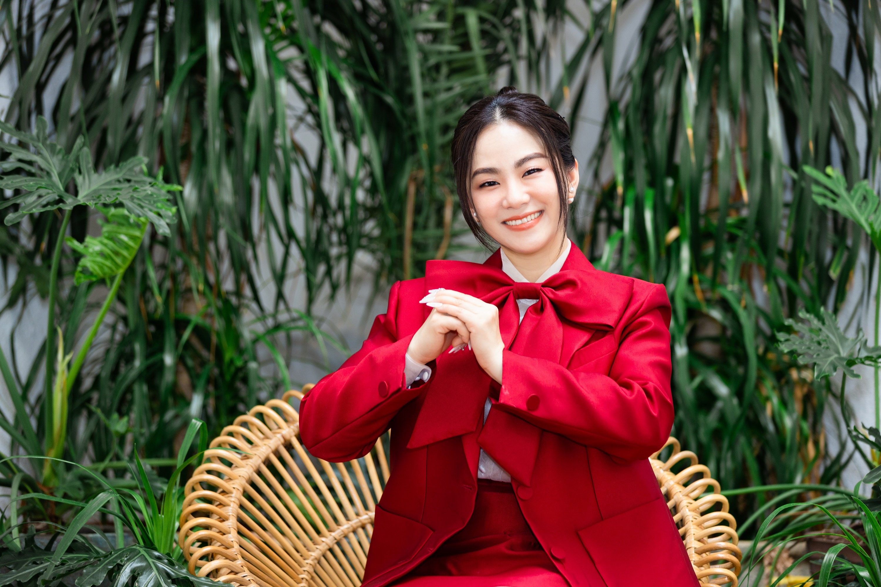 'Truy tim' danh tinh nghe si collab voi Luong Bich Huu va Bui Cong Nam hinh anh