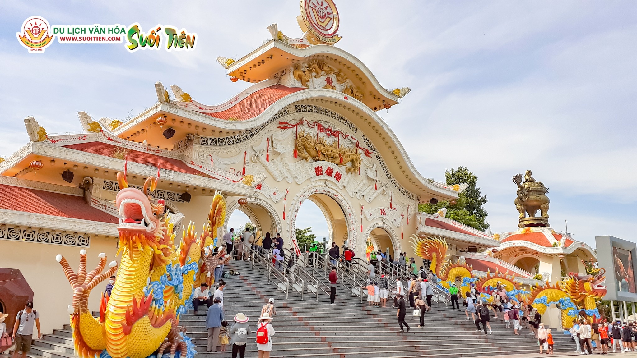 Suoi Tien,  du lich Tet anh 1