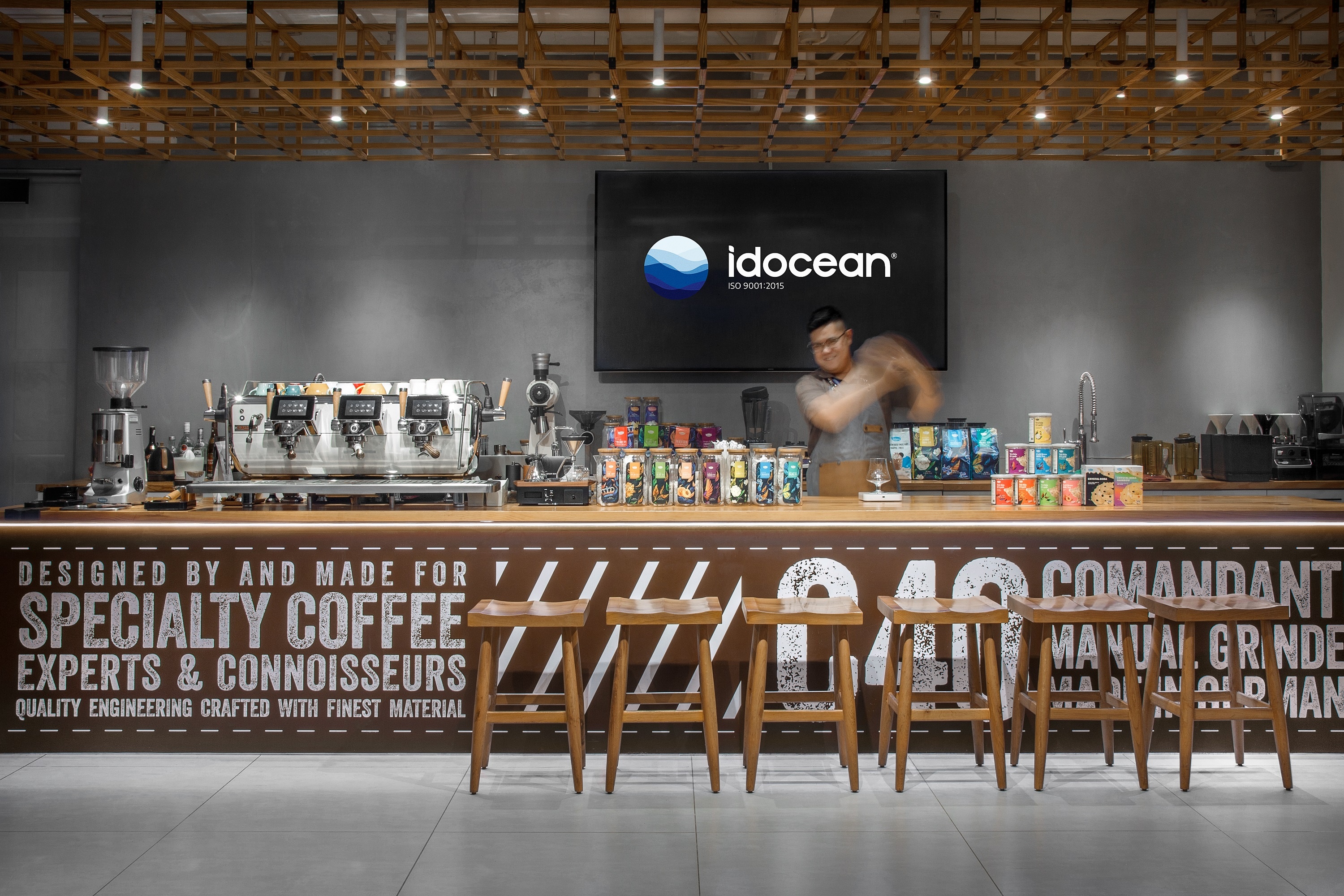 Luave,  Idocean anh 3