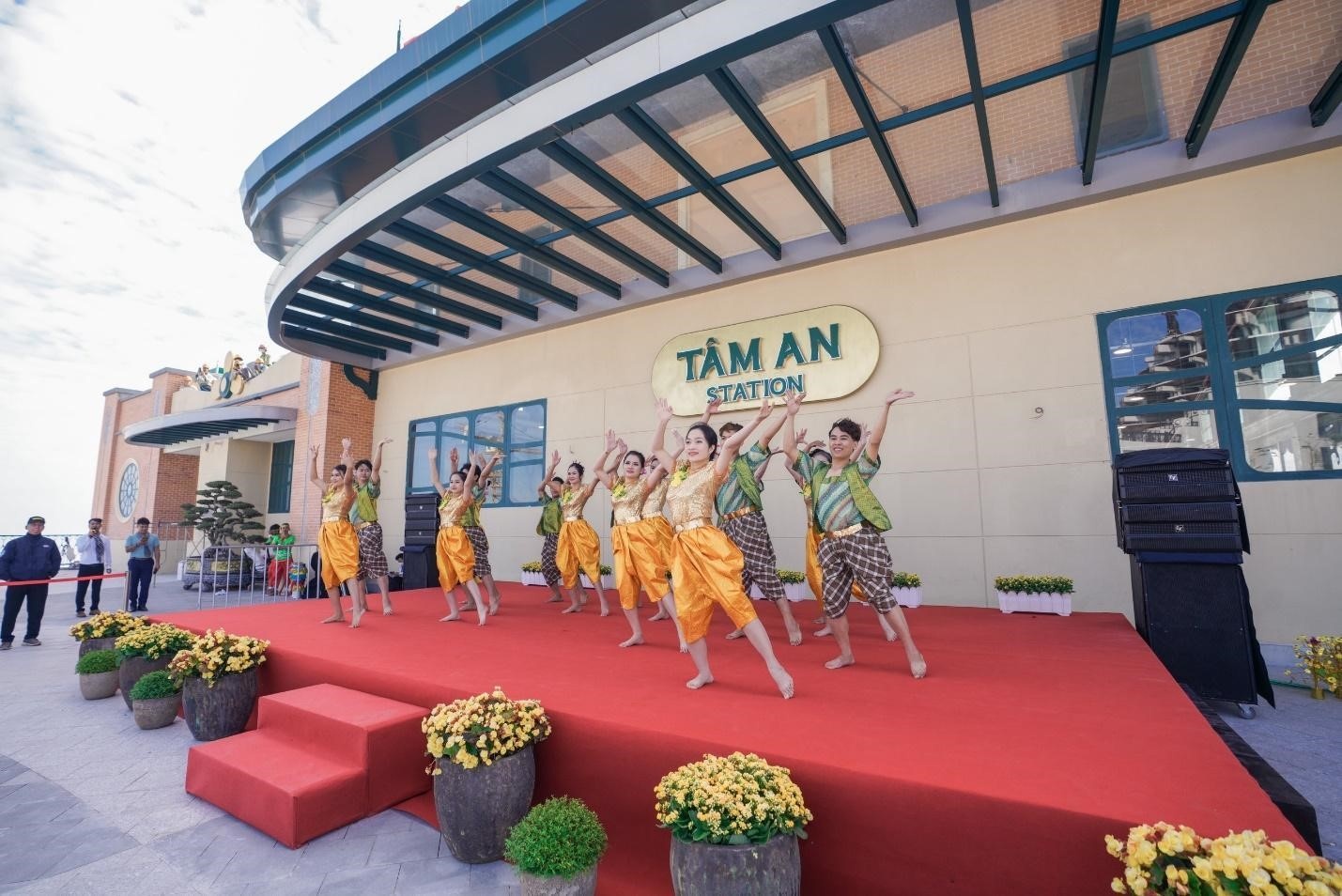 Du lich Tet Duong lich anh 16