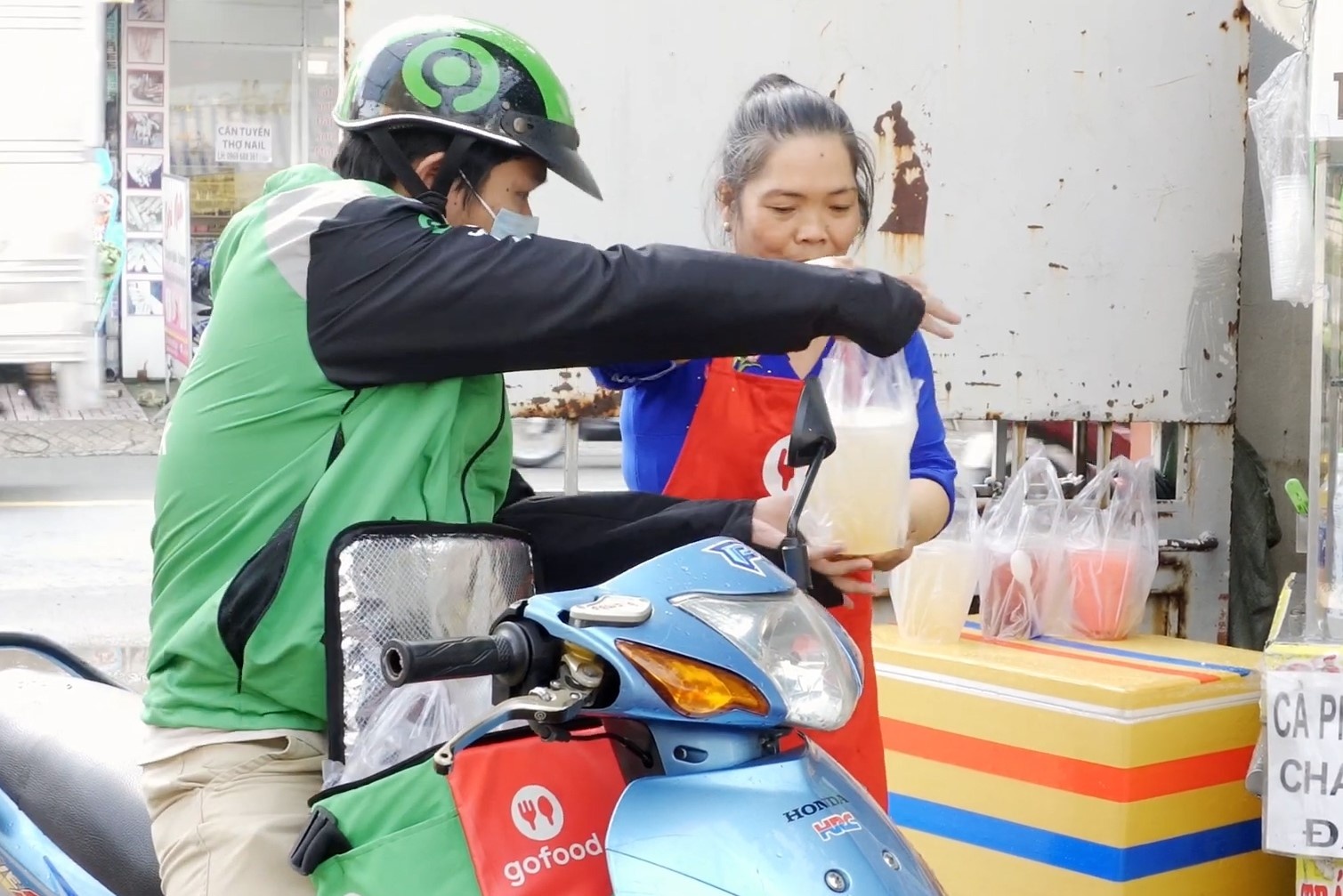 Quan nho vuot song to anh 8