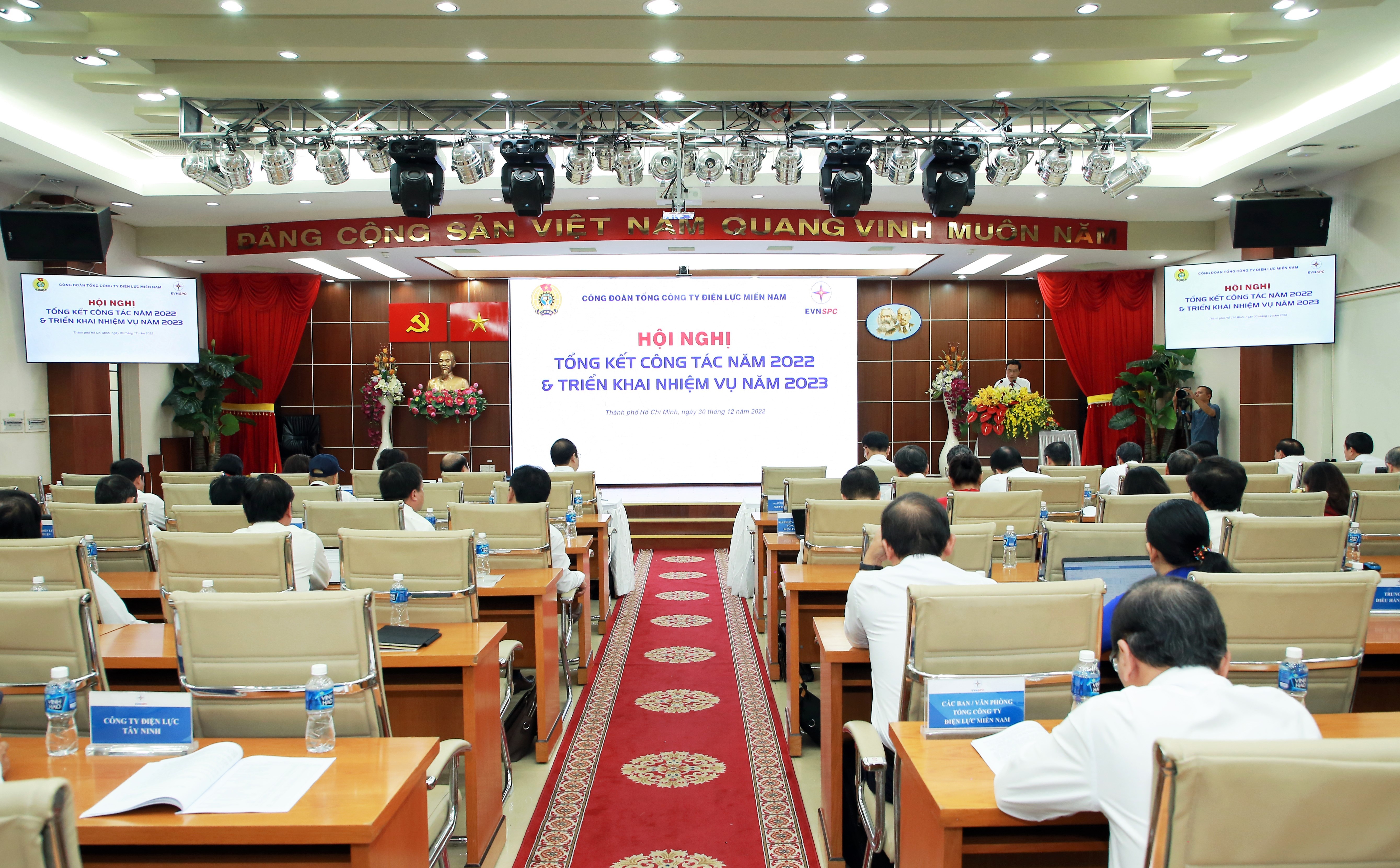 cong doan dien luc anh 1