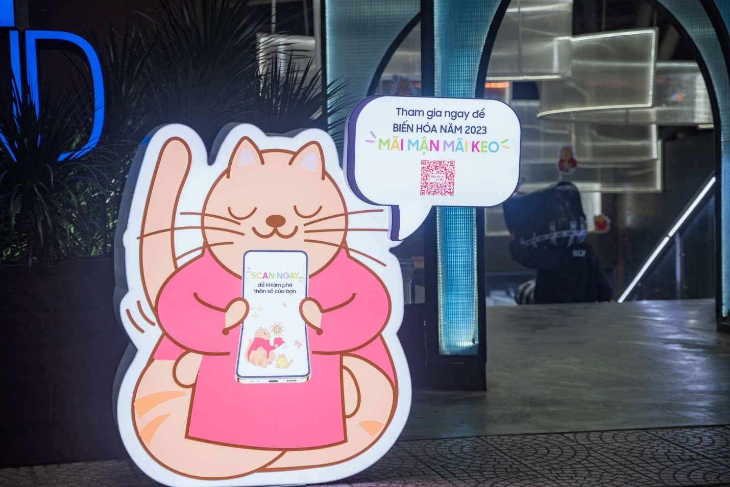 Samsung Galaxy Z Flip4 anh 1