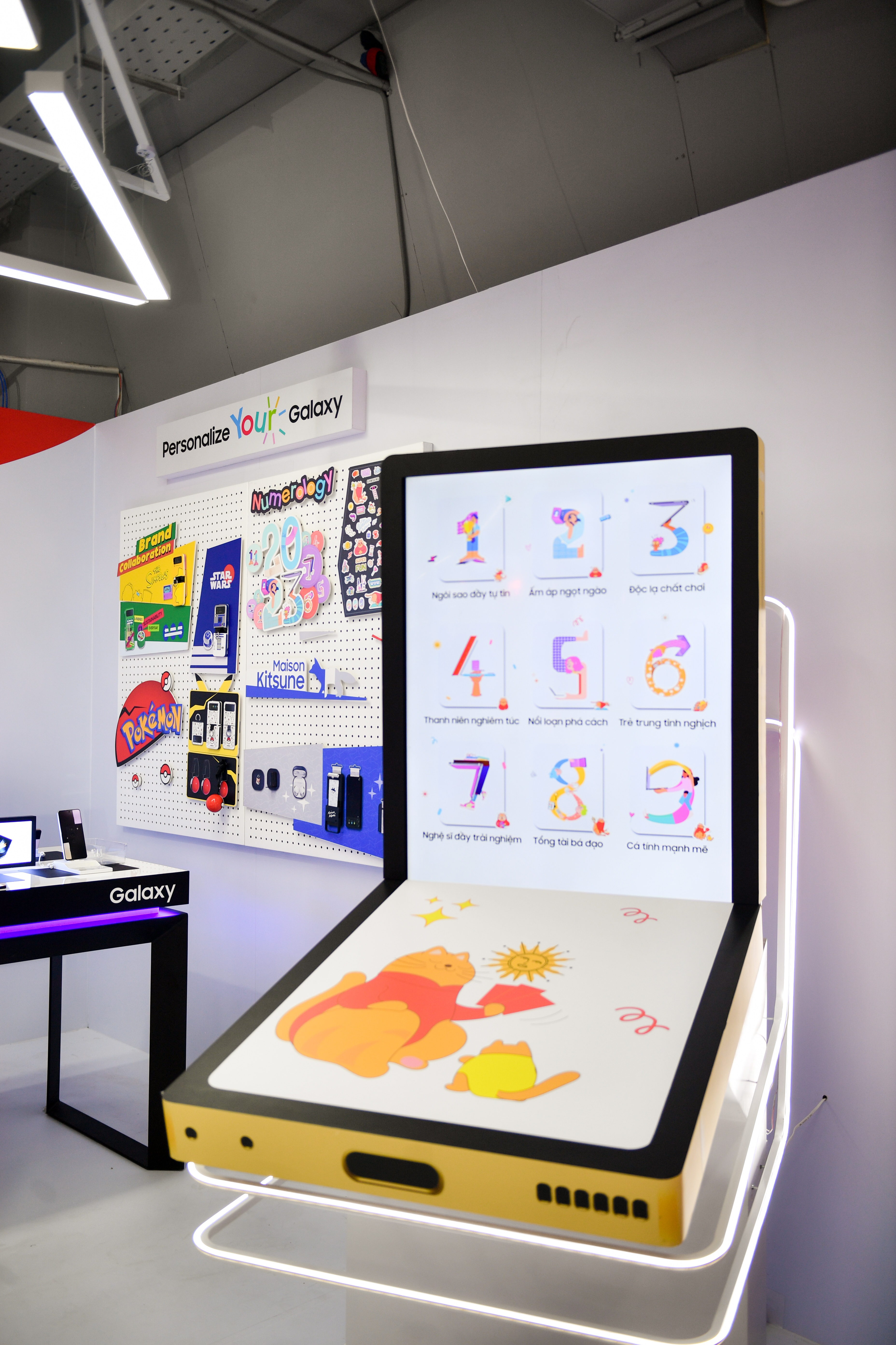 Samsung Galaxy Z Flip4 anh 5