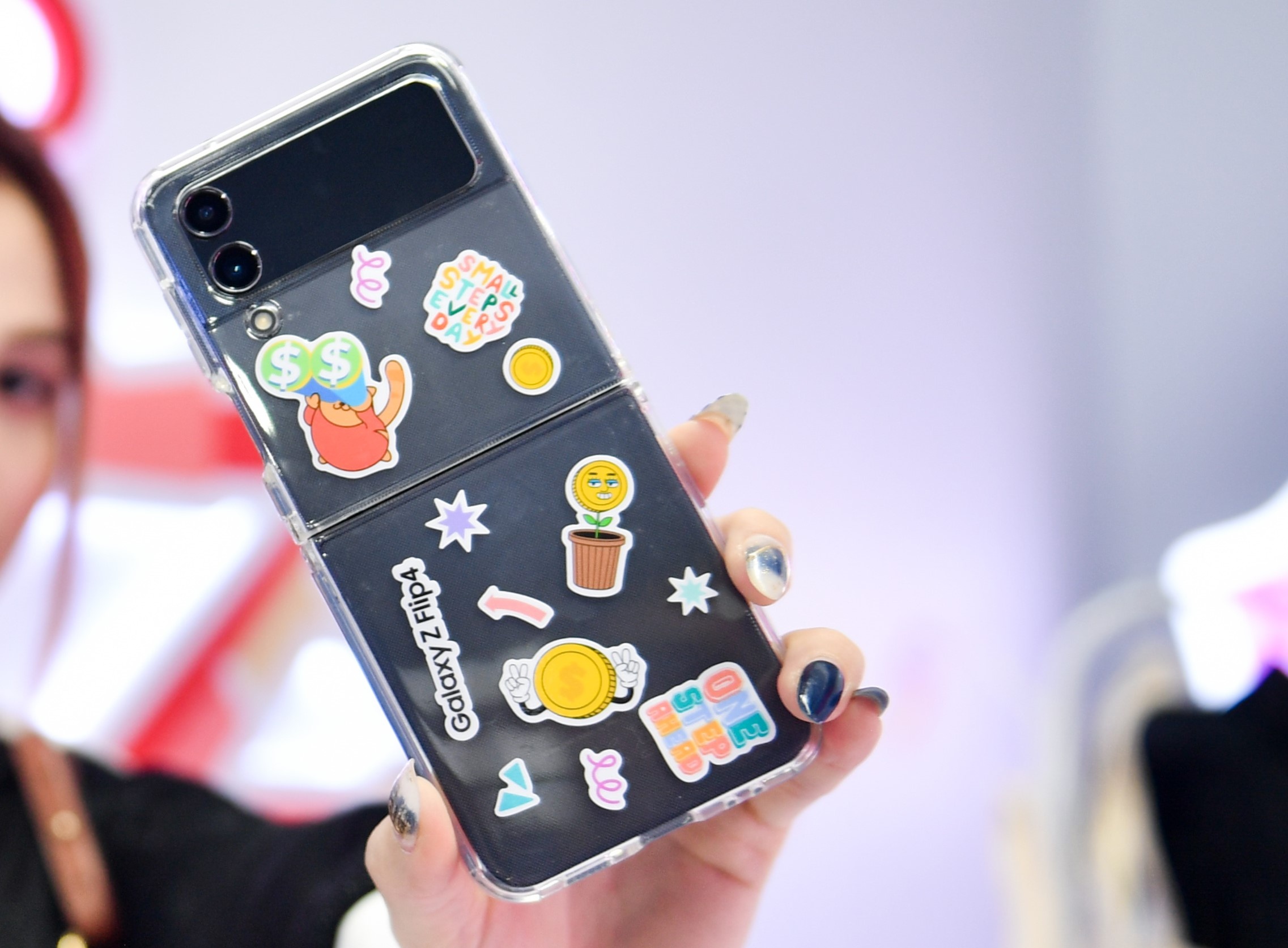 Samsung Galaxy Z Flip4 anh 9