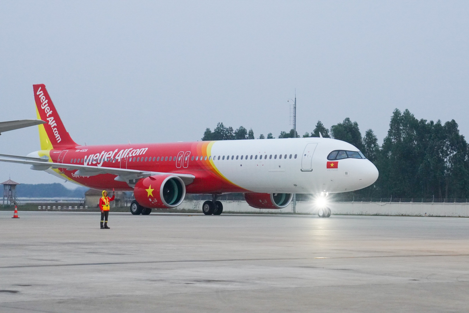 Vietjet anh 1