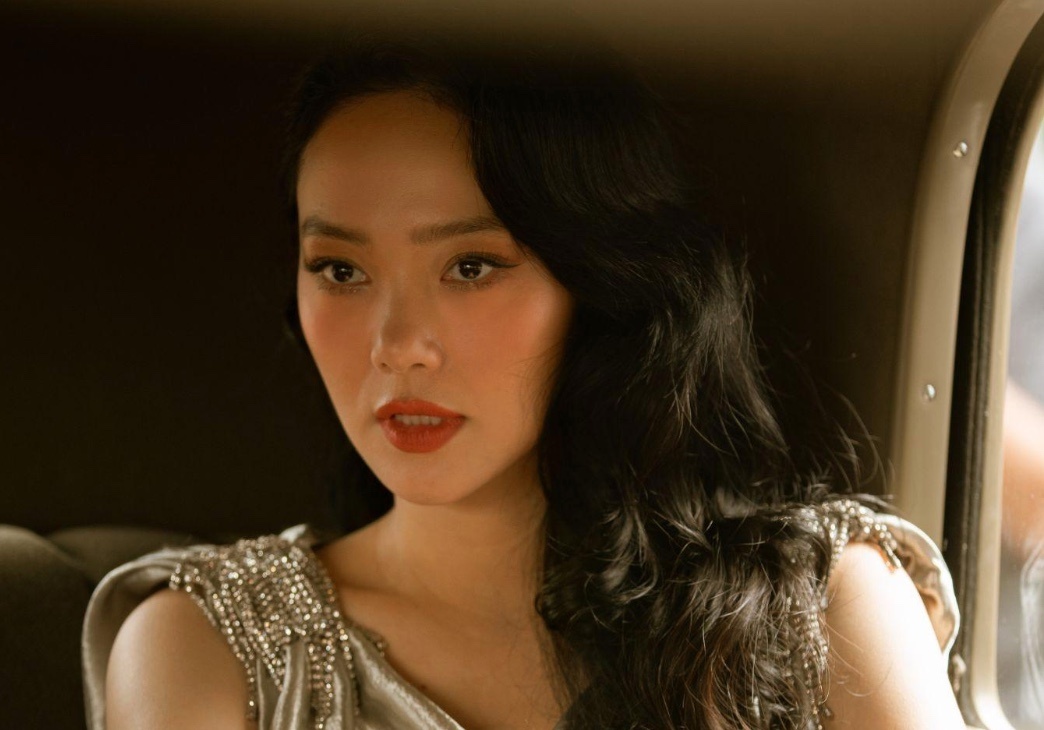 Minh Hang, Ngoc Trinh tranh de nhat my nhan trong 'Chi chi em em 2' hinh anh