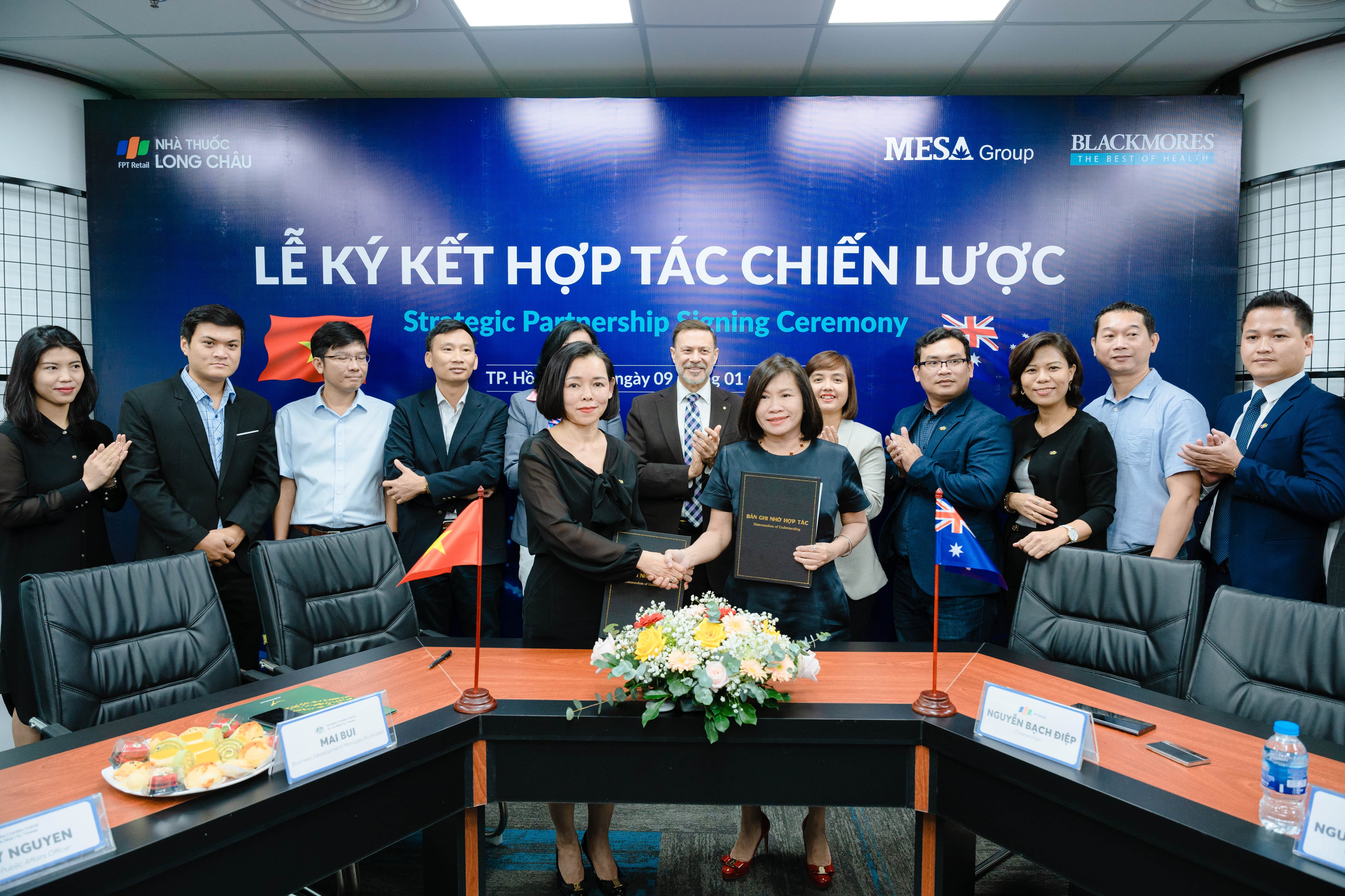 Nha thuoc Long Chau anh 1