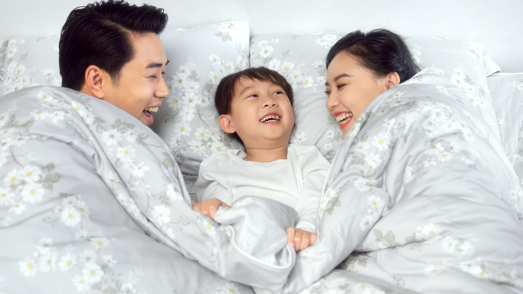 Tan trang phong ngu don Tet voi chan ga vai thien nhien hinh anh