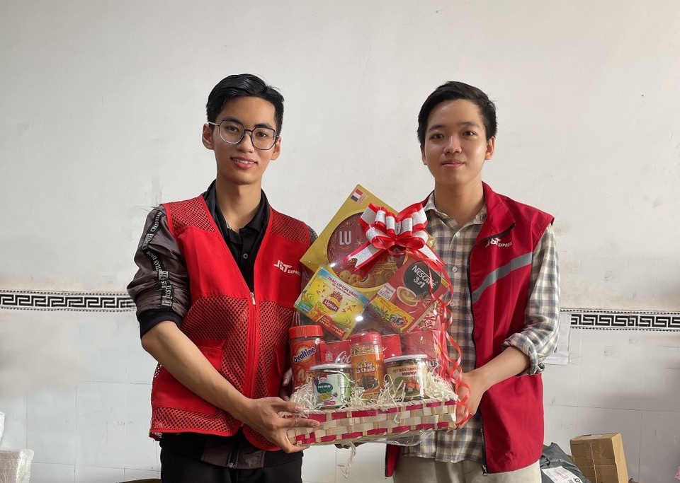 đón Tết,  làm xuyên Tết ảnh 2 don Tet,  lam xuyen Tet anh 2