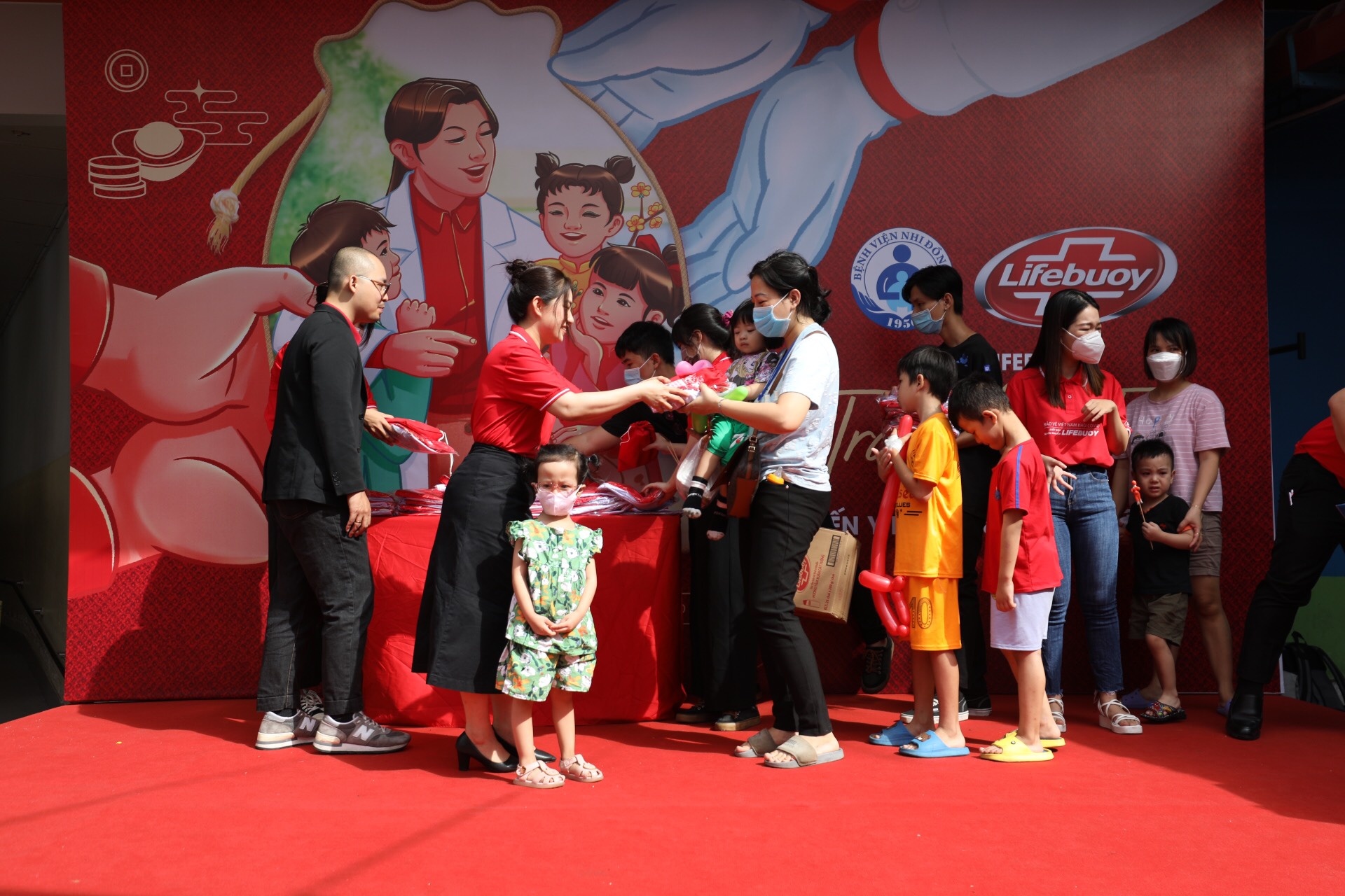 Luong Bich Huu,  Lifebuoy anh 13