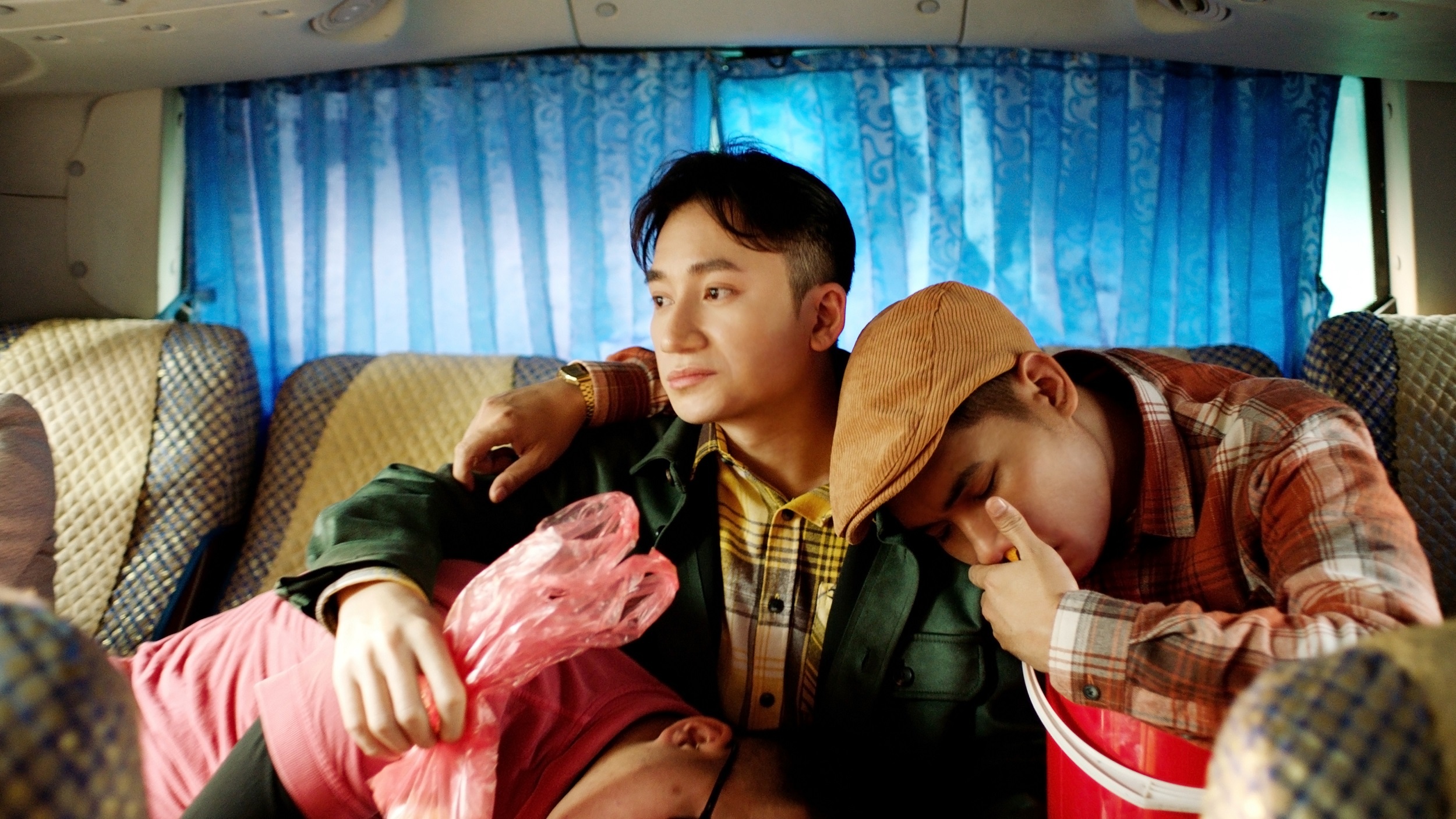 Free Fire,  Hoang Thuy Linh anh 2