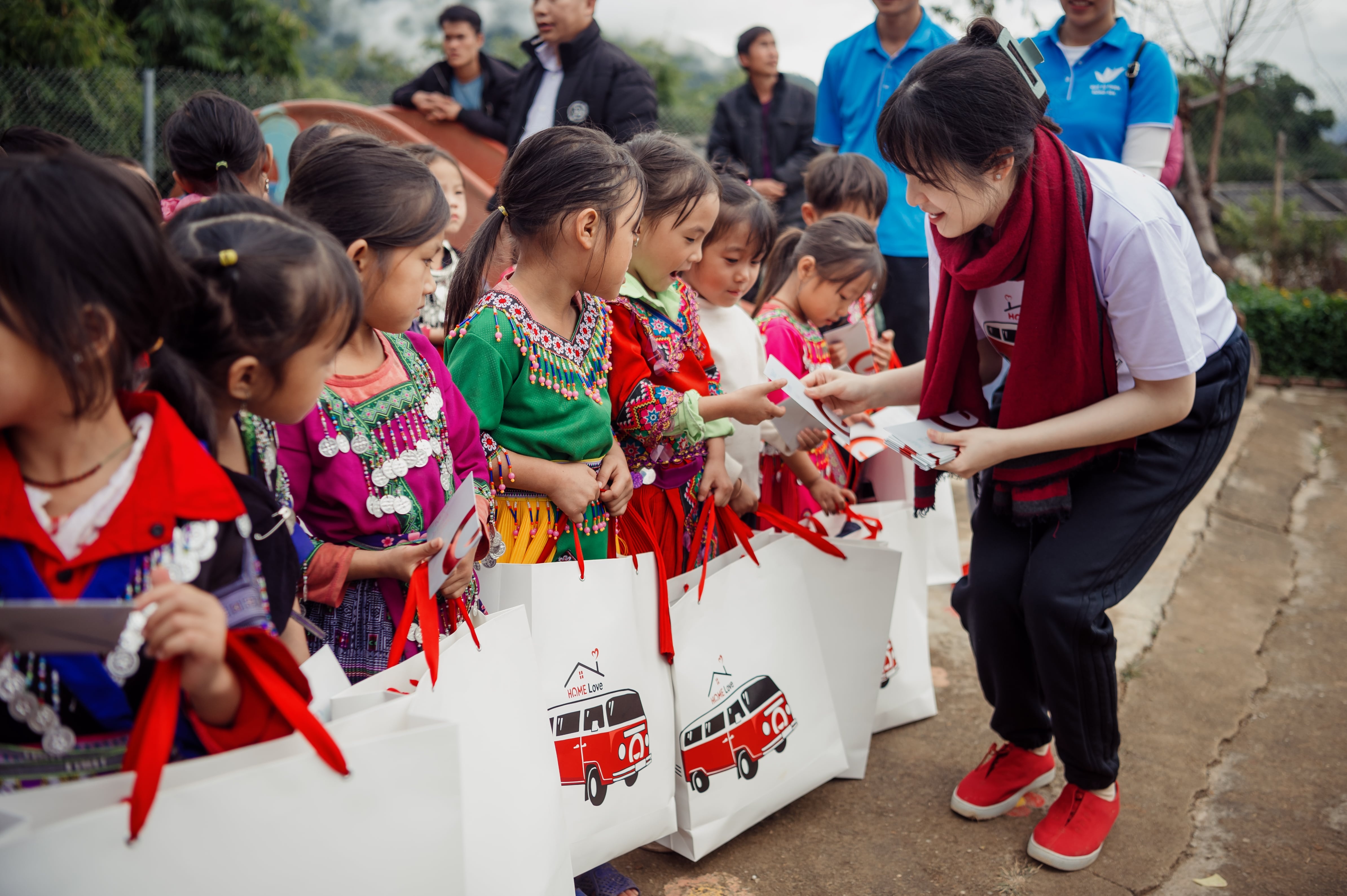 'Tet tron' tron ven yeu thuong hinh anh