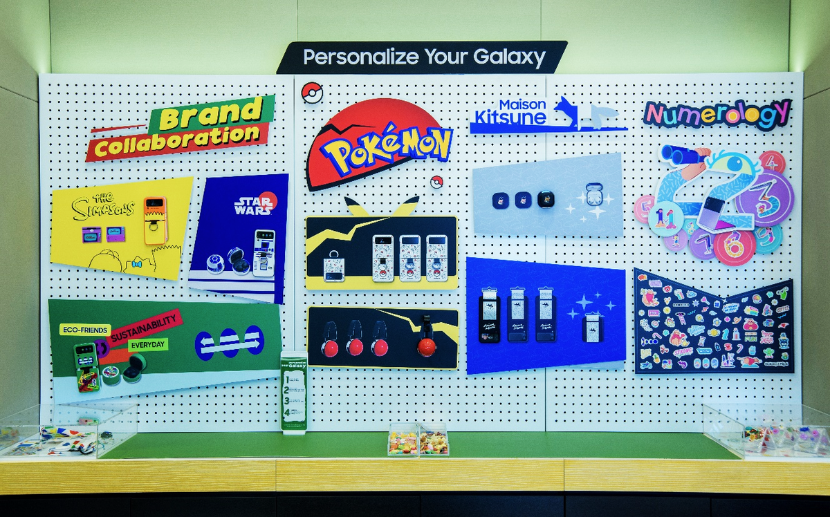 Galaxy Z Flip4 anh 1