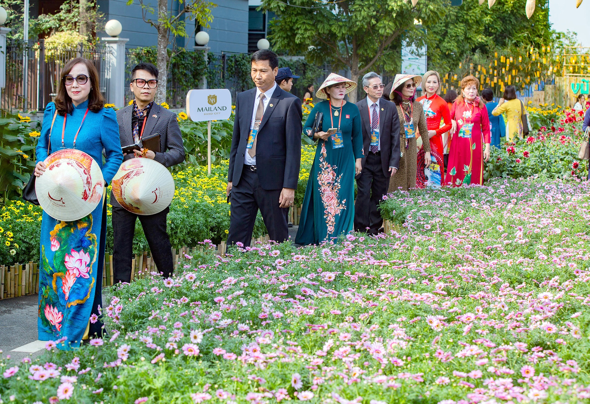 Home Hanoi Xuan 2023 tiep noi su menh xay dung 'Thanh pho sang tao' hinh anh