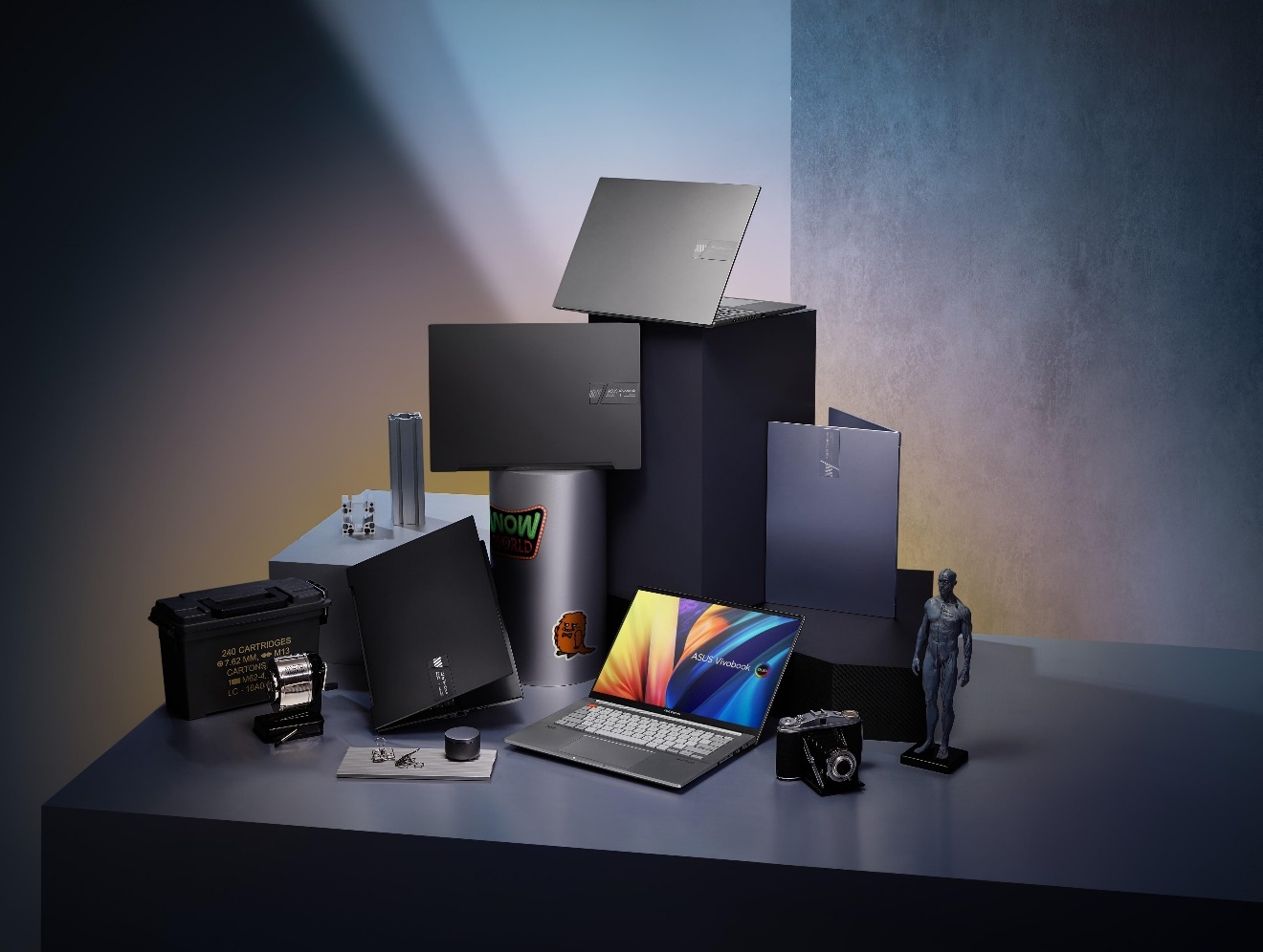 khai xuan but pha,  Asus anh 2