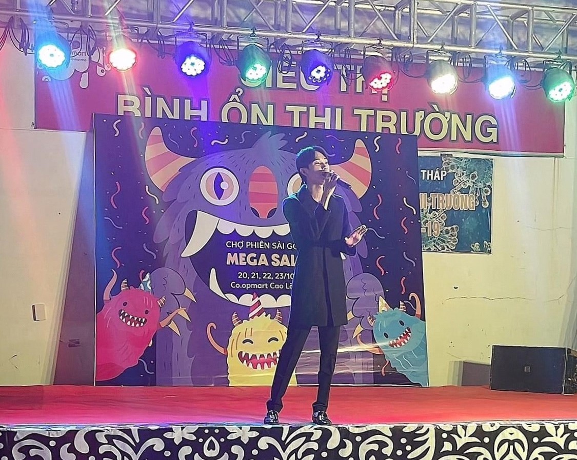 Hát lô tô ảnh 1 Hat lo to anh 1