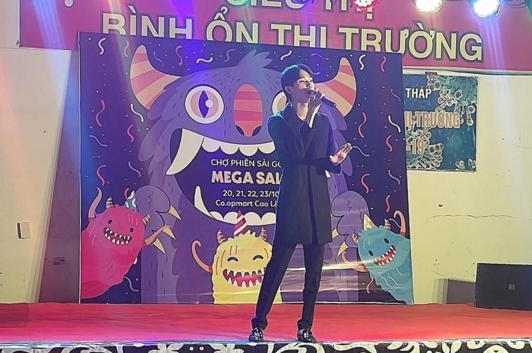 Chan dung ban tre gin giu net dac sac cua nghe thuat hat lo to hinh anh