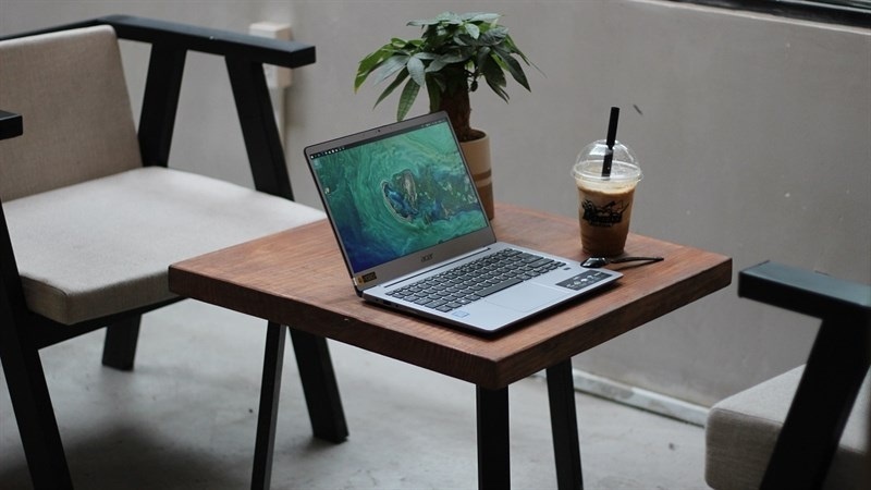 laptop,  mua may tinh anh 2