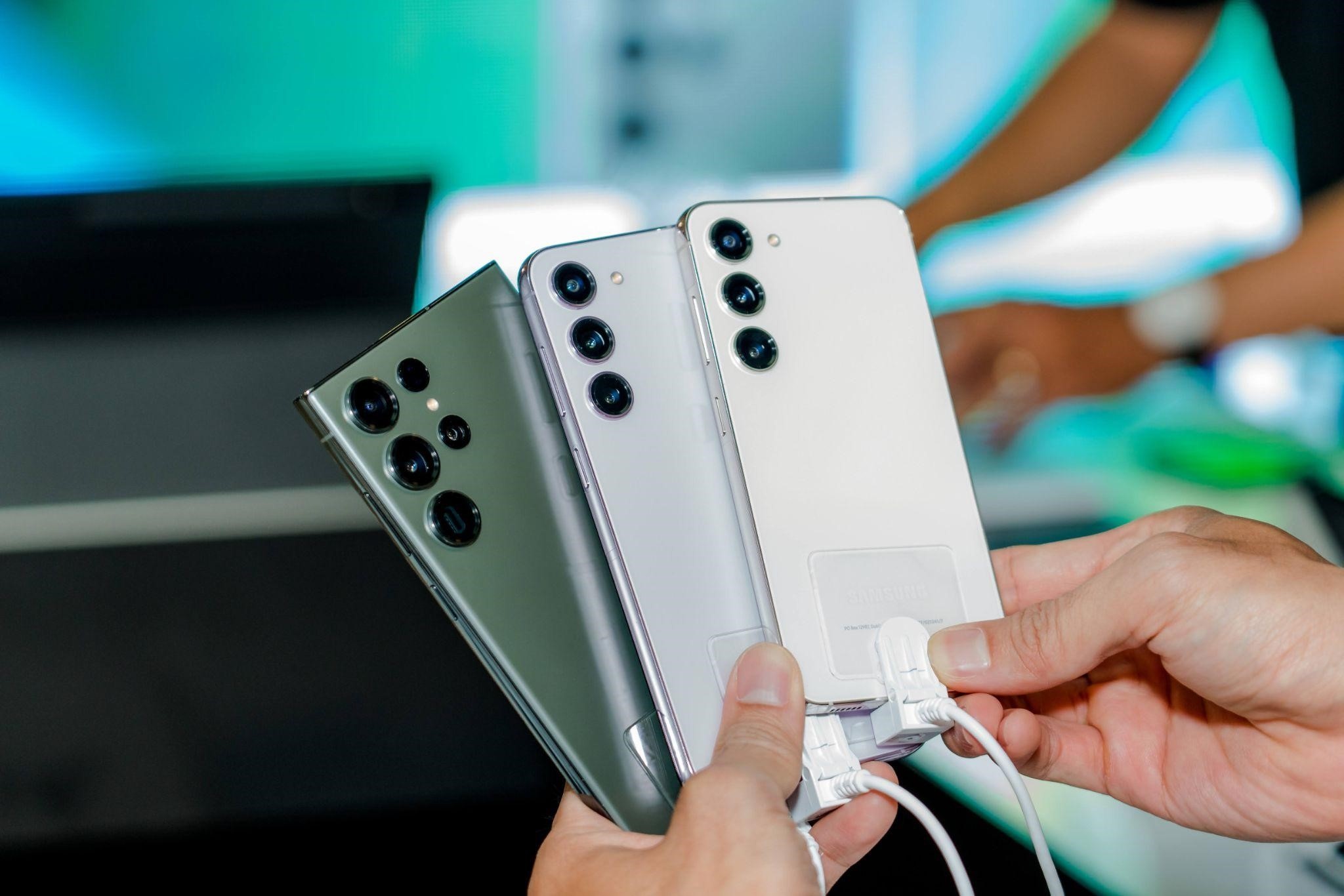 The Gioi Di Dong mo dat truoc Samsung S23 series gia tu 22,99 trieu hinh anh