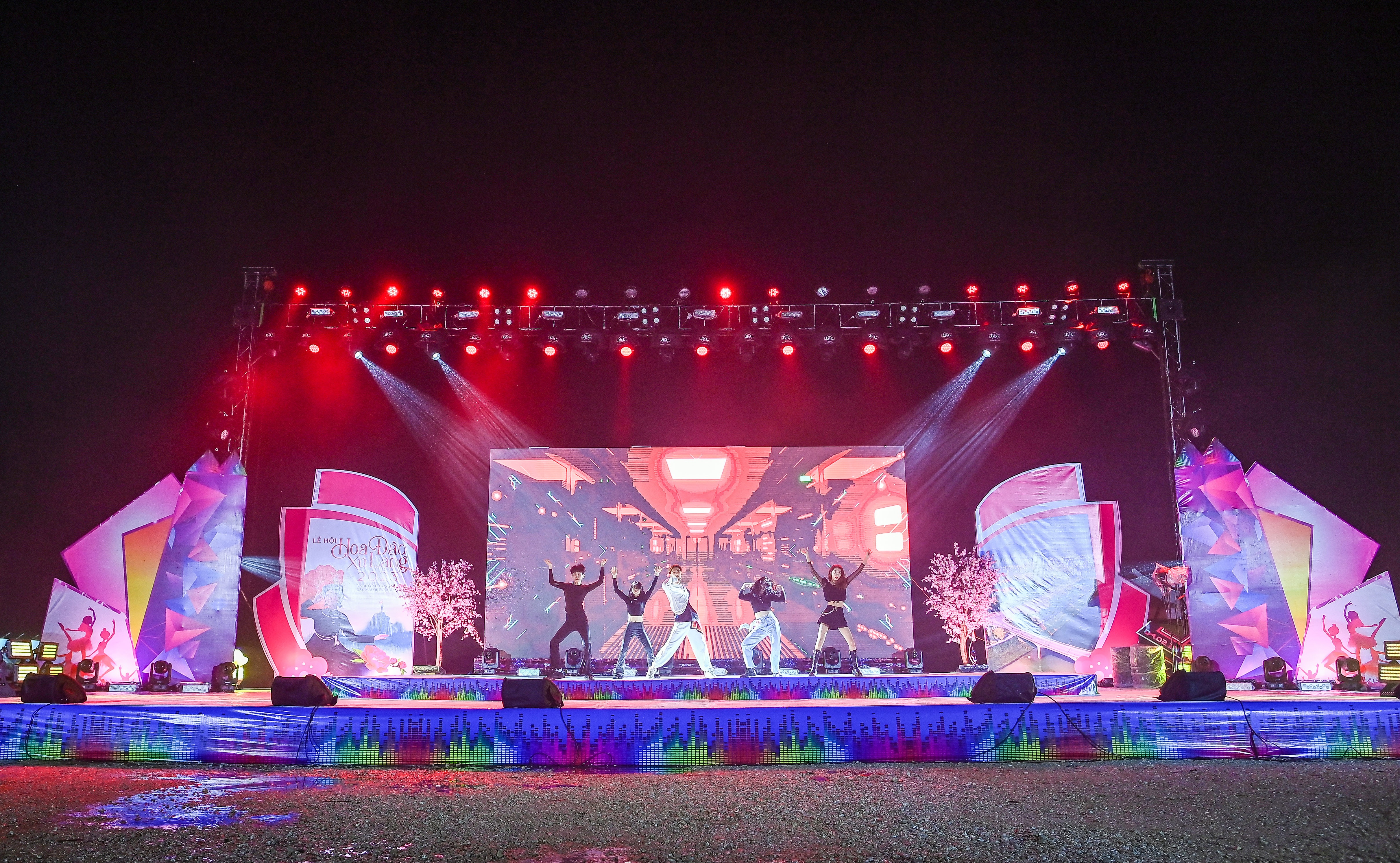 Mailand Hoang Dong anh 17