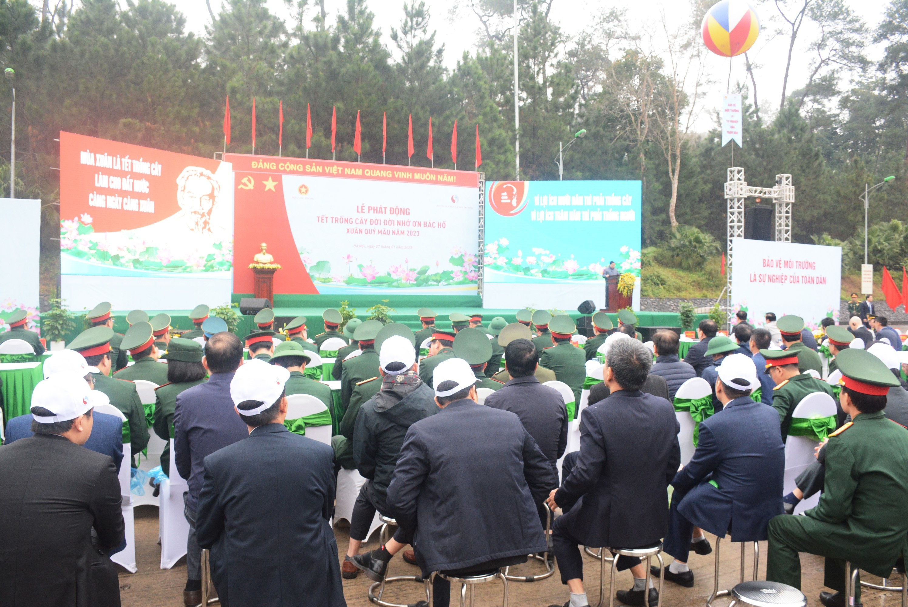 Panasonic dong hanh to chuc 'Tet trong cay doi doi nho on Bac Ho' hinh anh