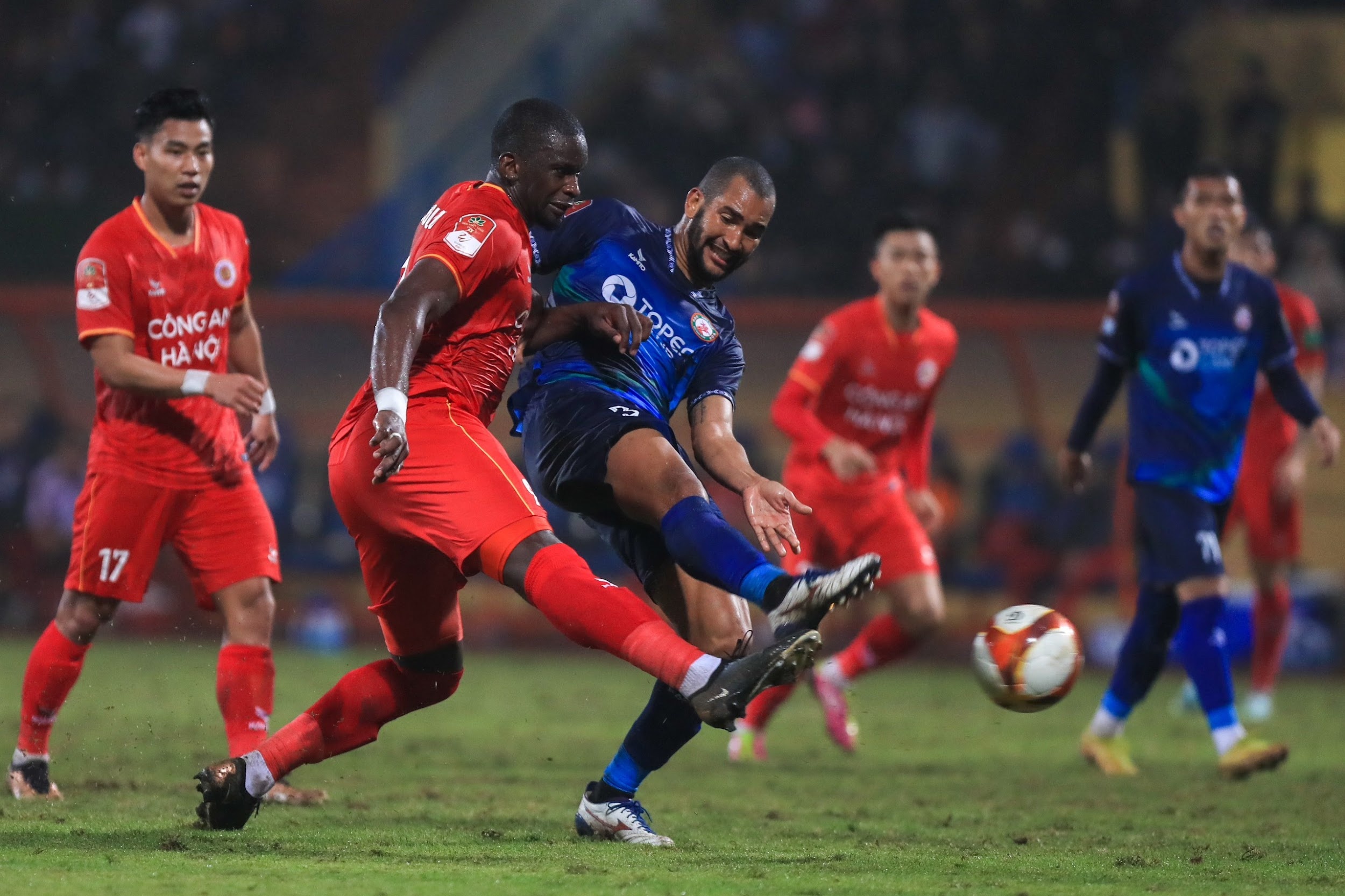 3 diem dang chu y tai V.League 1 mua giai 2023 sau 2 vong hinh anh