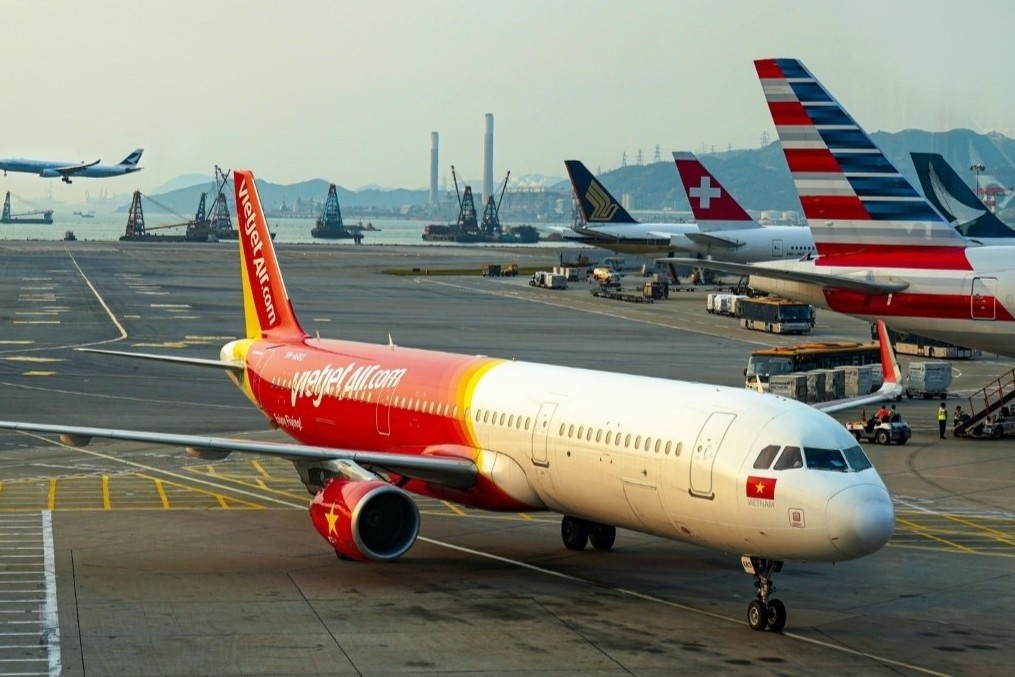 Vietjet noi lai duong bay thang Hong Kong - TP.HCM hinh anh