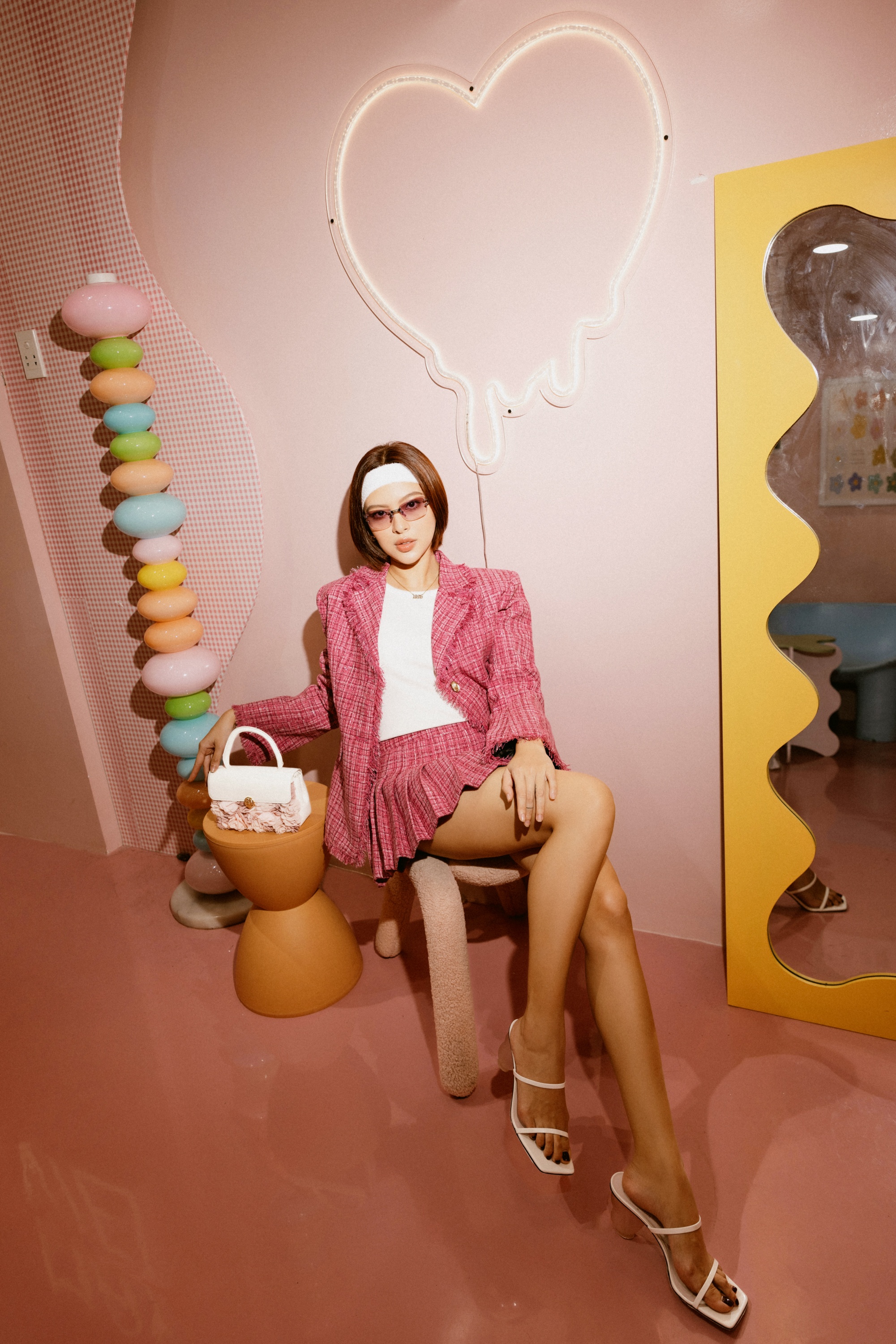 BST Valentine 2023,  Charles & Keith anh 1