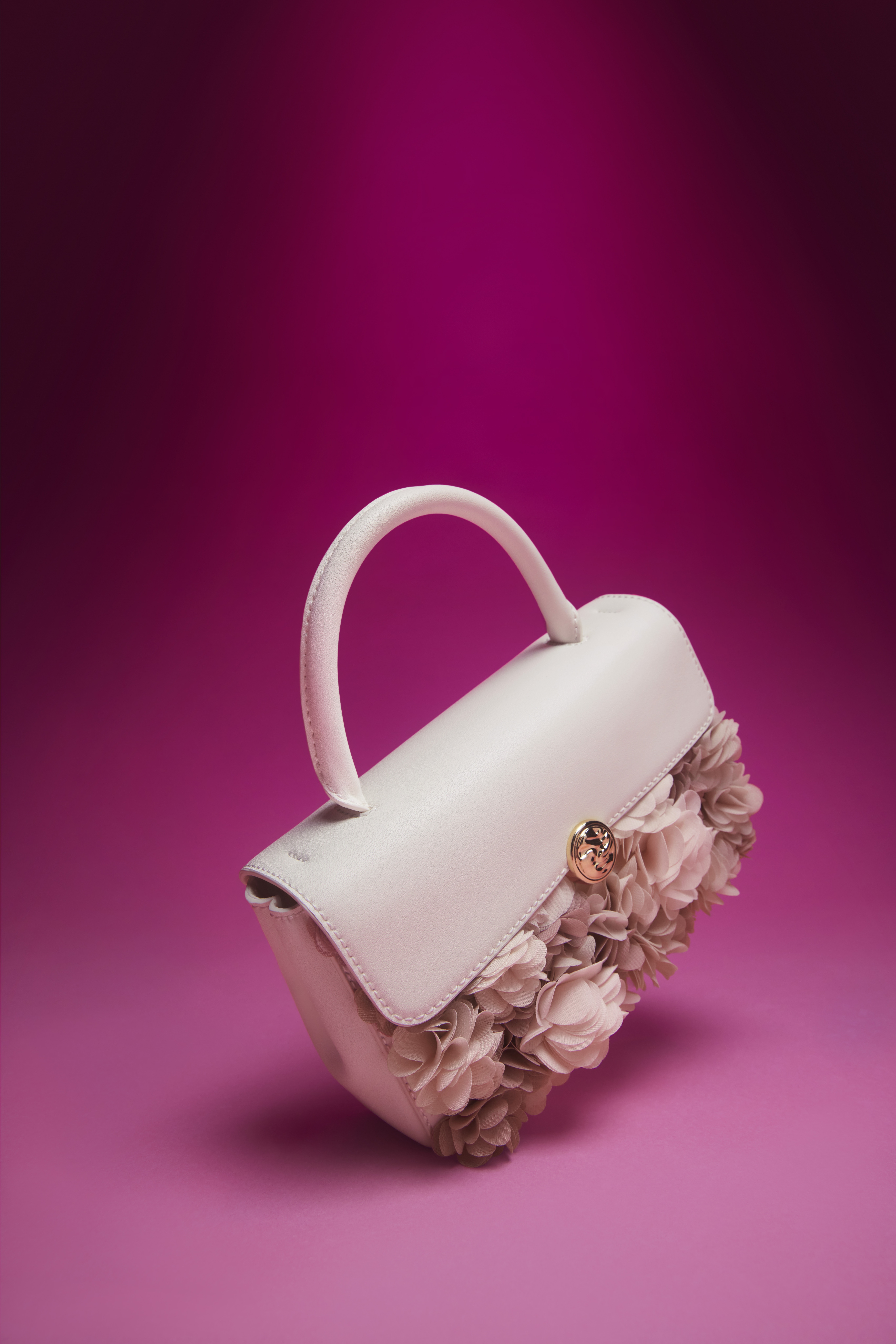 BST Valentine 2023,  Charles & Keith anh 8