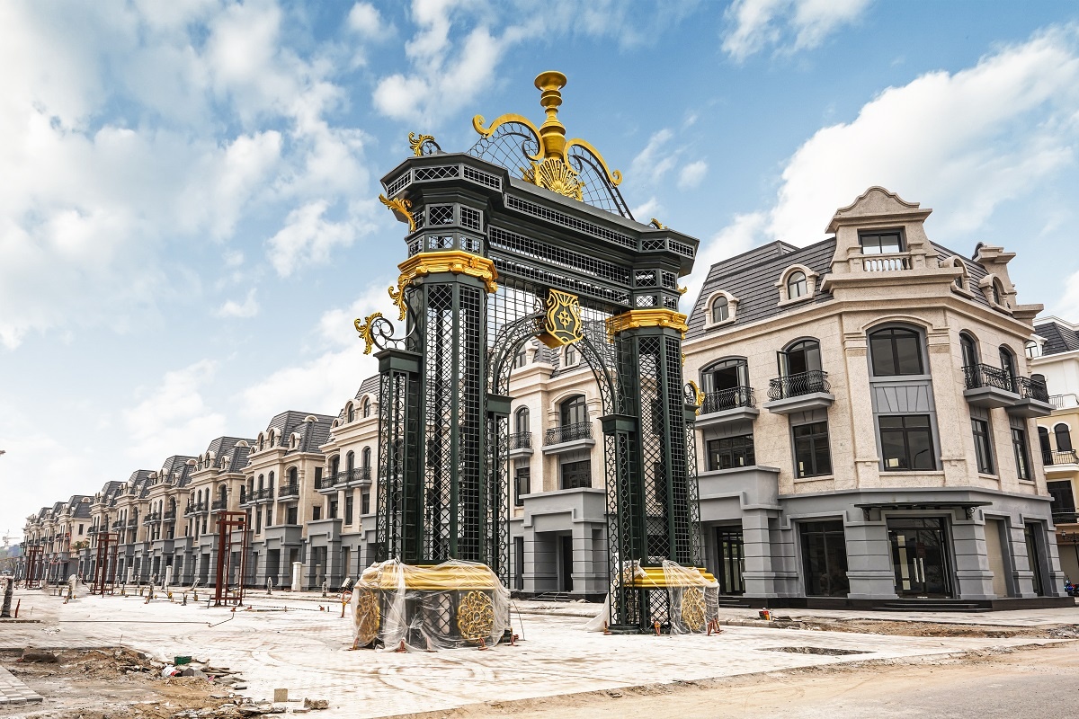 Gioi dau tu tim kiem 'vung an toan' tren thi truong BDS Ha Noi hinh anh