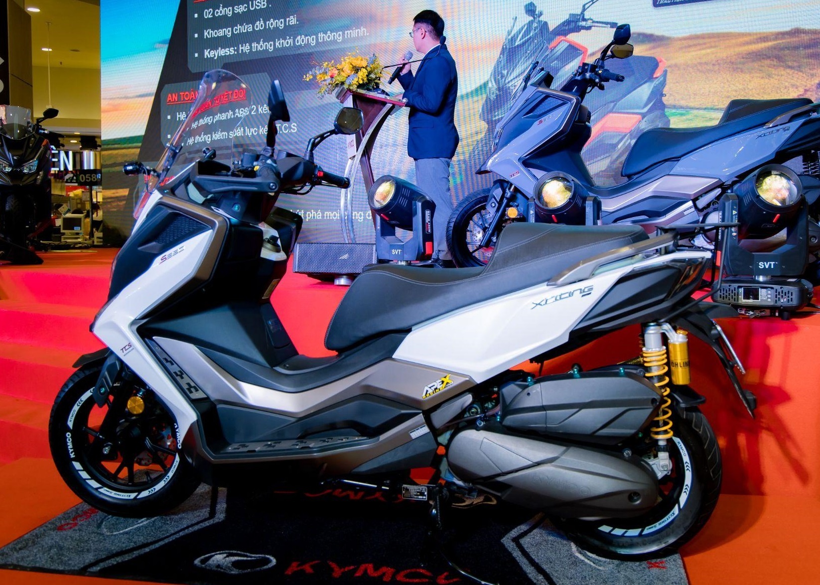Kymco ra mat dong xe tay ga phan khoi lon hinh anh