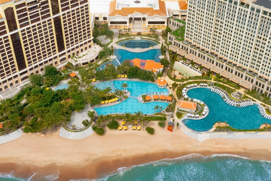 The Grand Ho Tram Strip 'khai man' 2023 voi loat su kien bung no hinh anh