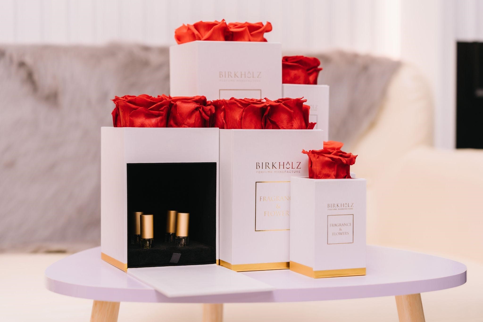 Hop qua Fragrance & Flowers - goi y ly tuong dip 8/3 hinh anh