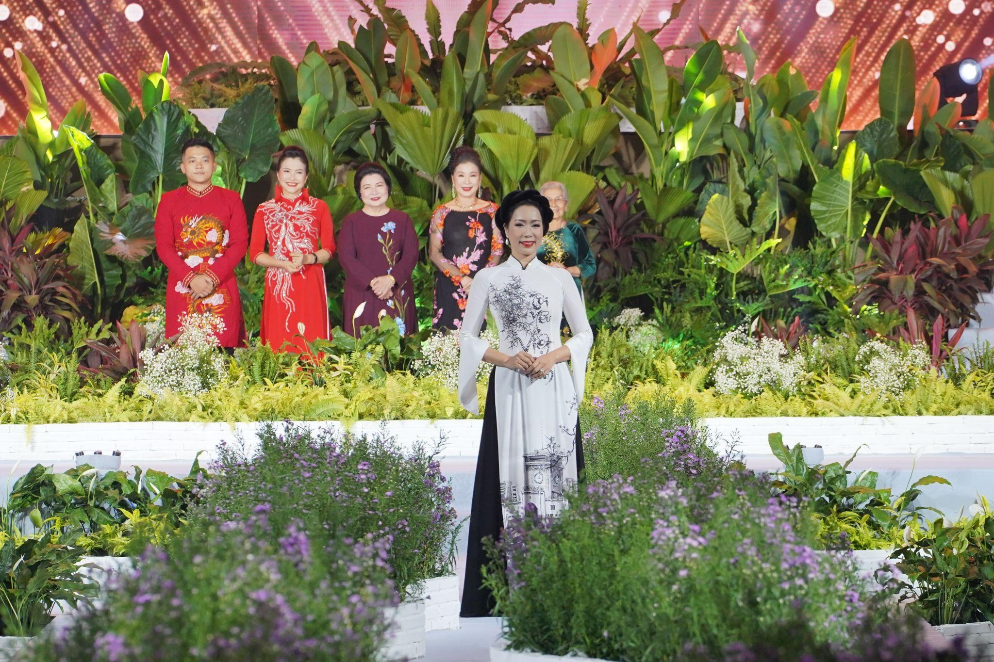 Le hoi ao dai,  su kien TP.HCM anh 4