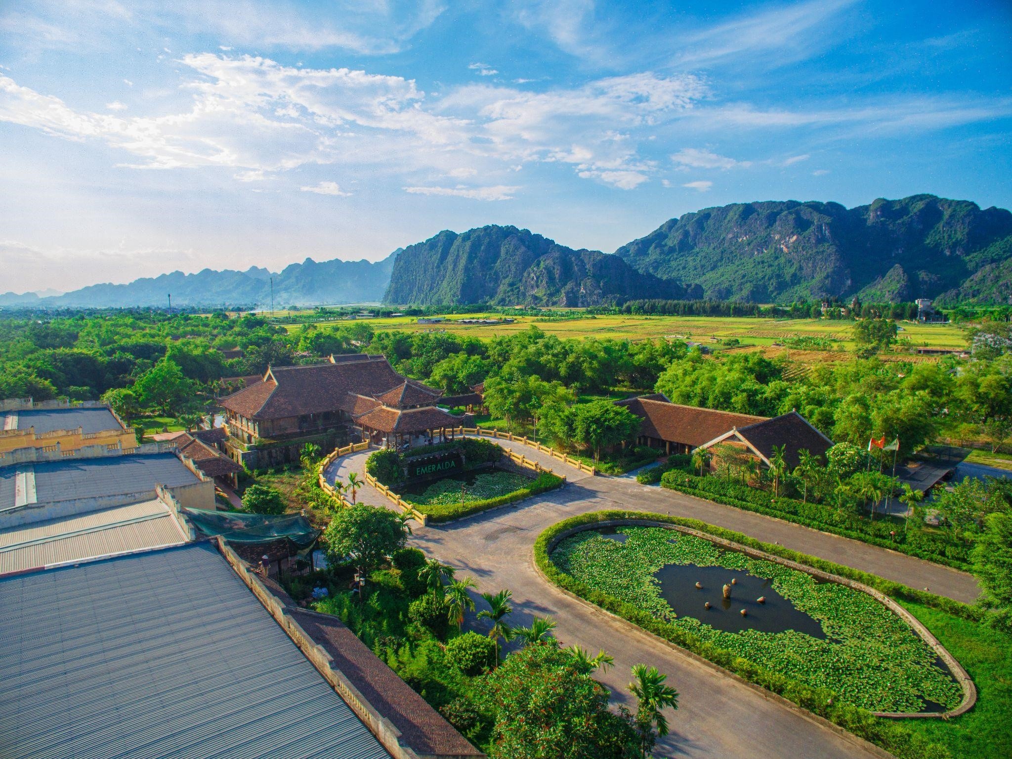 Emeralda Resort Ninh Binh anh 1