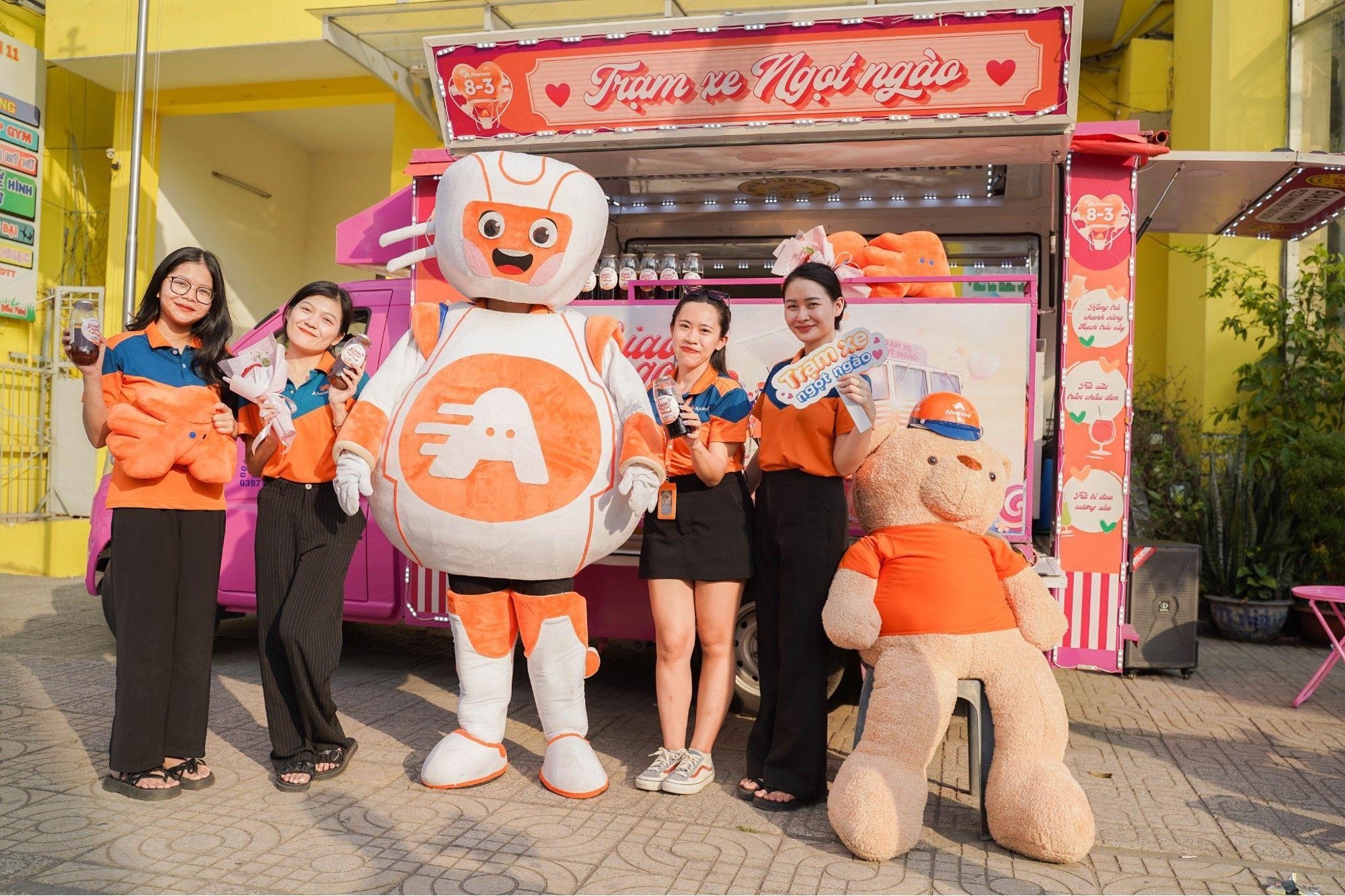 Quoc te Phu nu anh 1