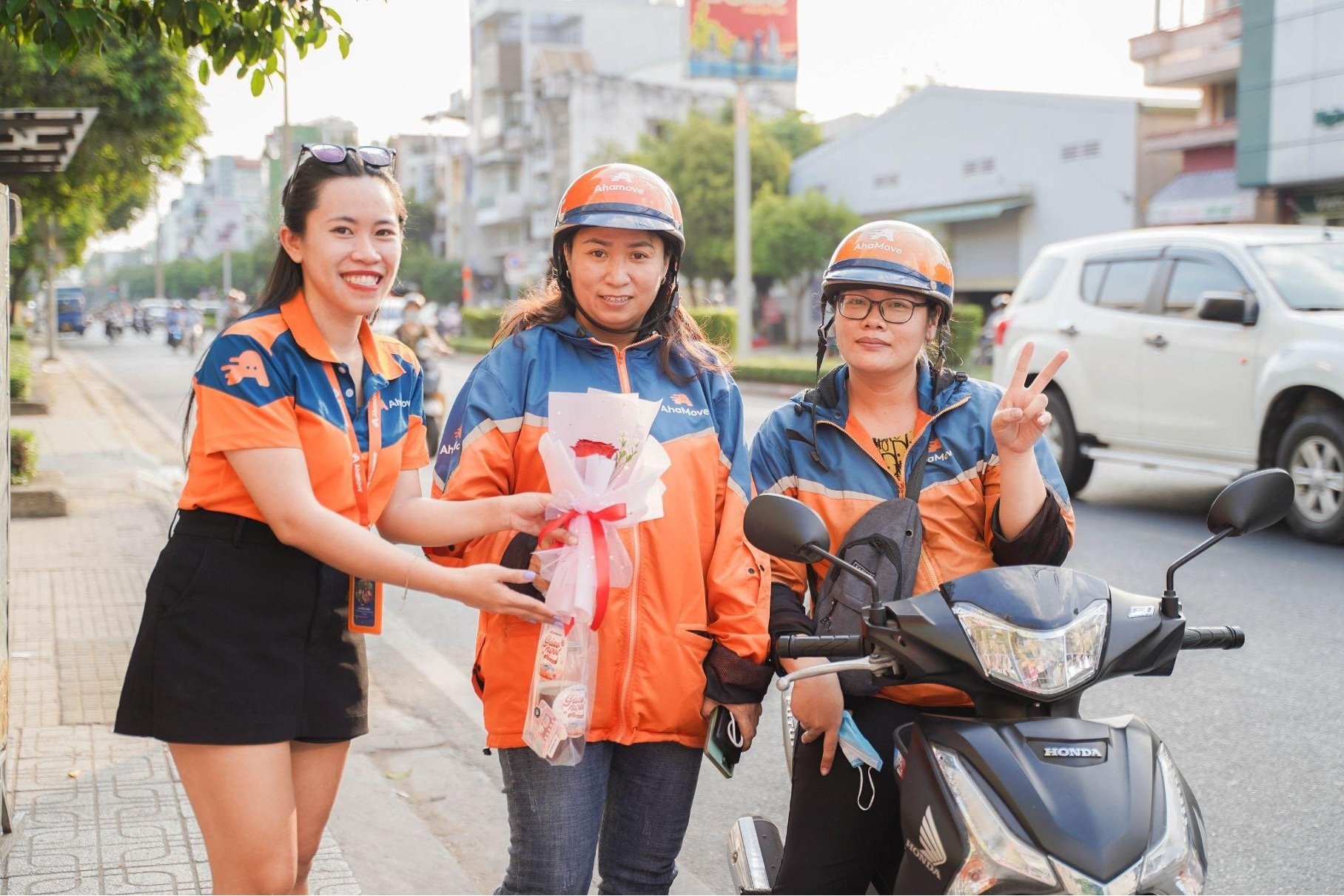 Quoc te Phu nu anh 2