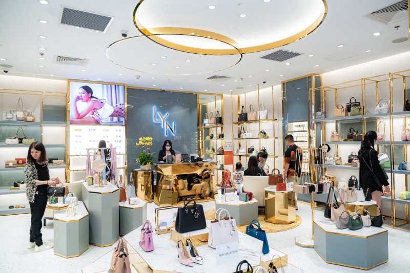 Mang bat ngo toi mot nua yeu thuong dip 8/3 hinh anh