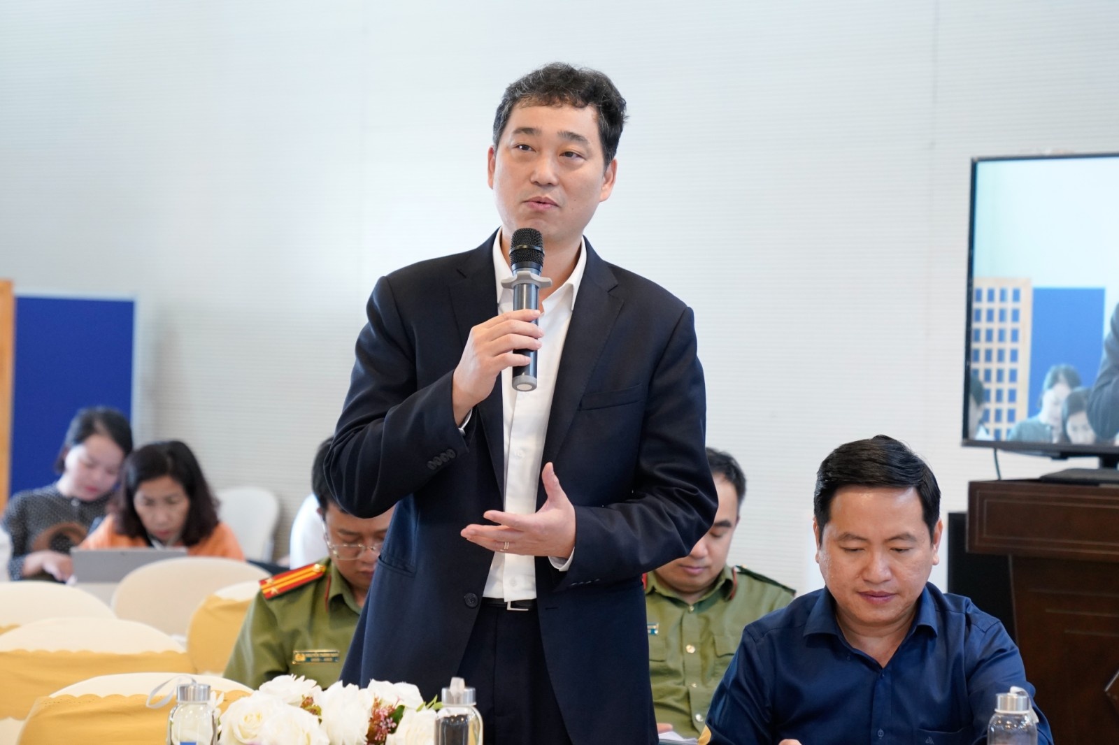 Vietjet,  phuc hoi du lich anh 4