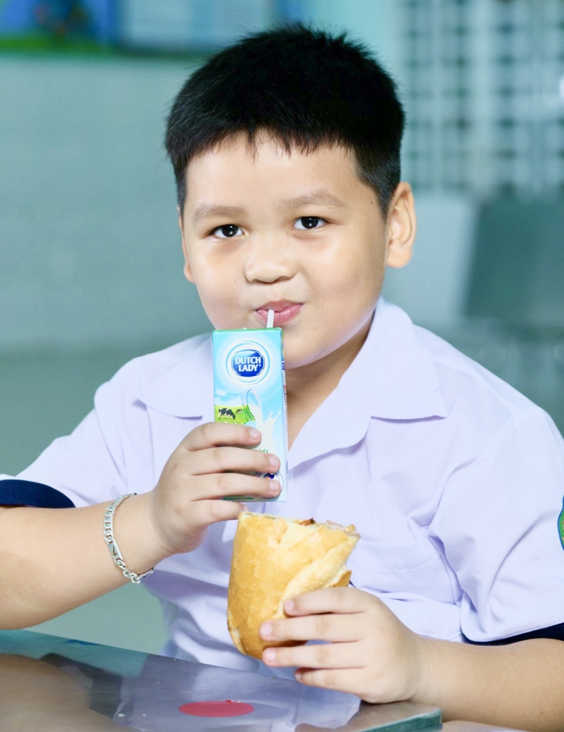 Co Gai Ha Lan,  bo sung vi chat anh 1