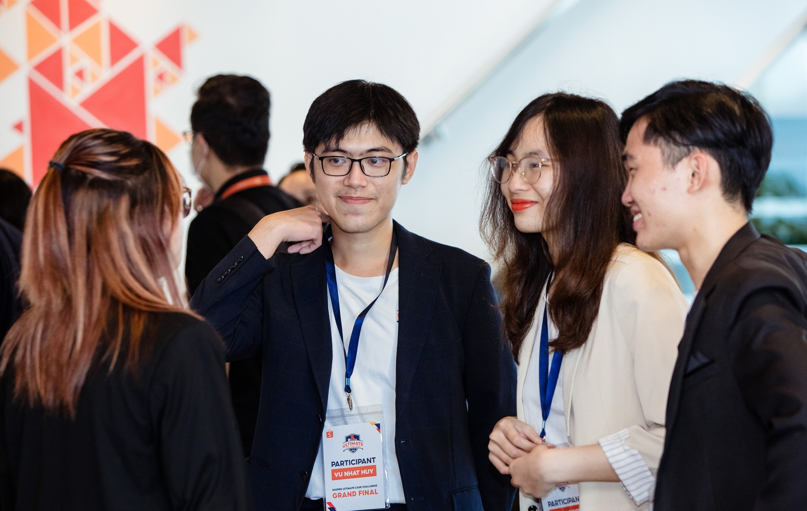 Sinh vien nganh kinh te co nen di thuc tap som? hinh anh