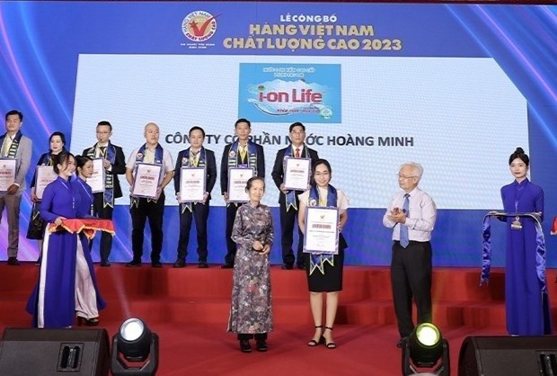 I-on Life duoc nguoi tieu dung binh chon hang Viet Nam chat luong cao hinh anh