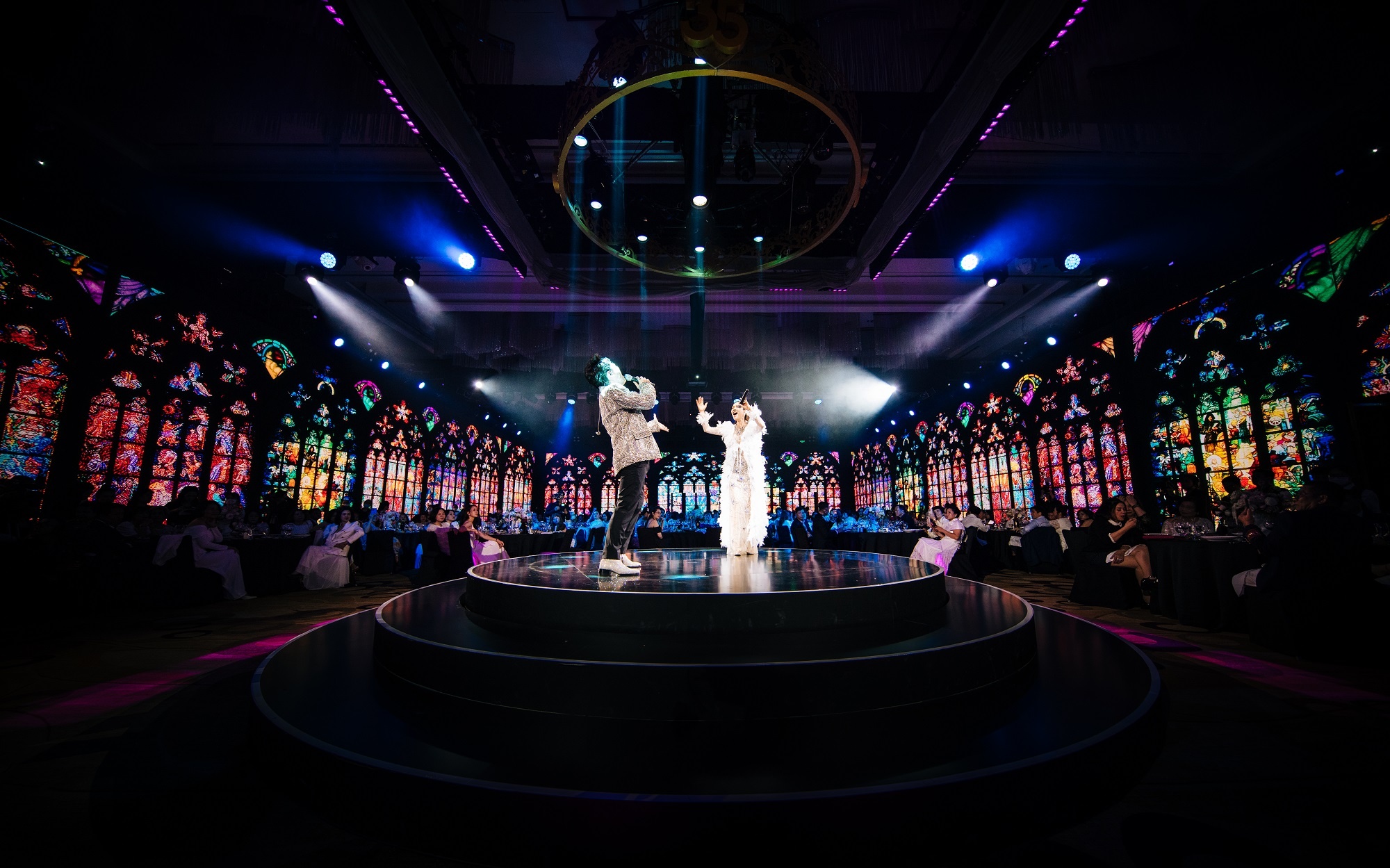 nhan sac,  Dang Thanh Hang anh 5