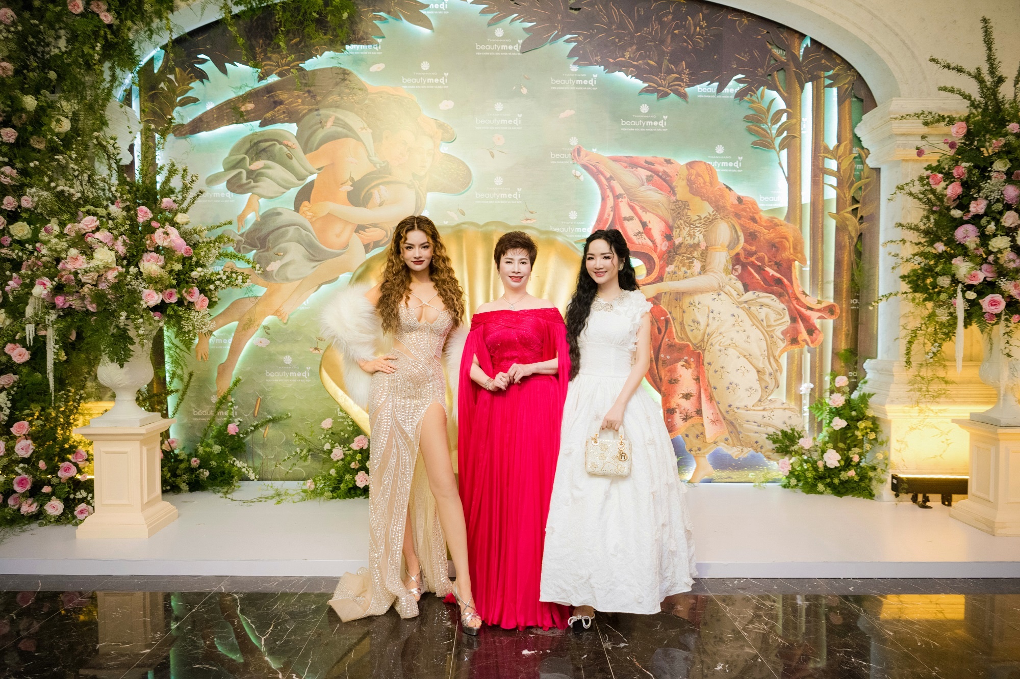 Thang hoa voi da tiec '5 sao' cua Thanh Hang Beauty Medi hinh anh