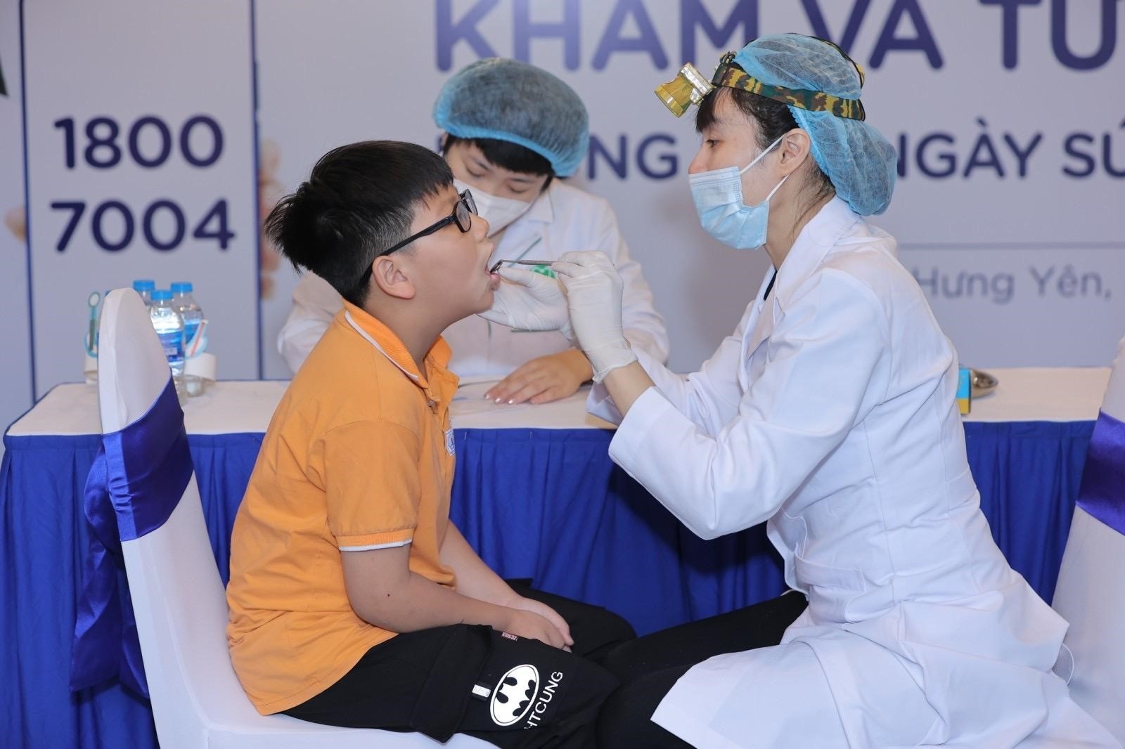 Chuyen gia khuyen nghi nen kham rang dinh ky 6 thang/lan hinh anh